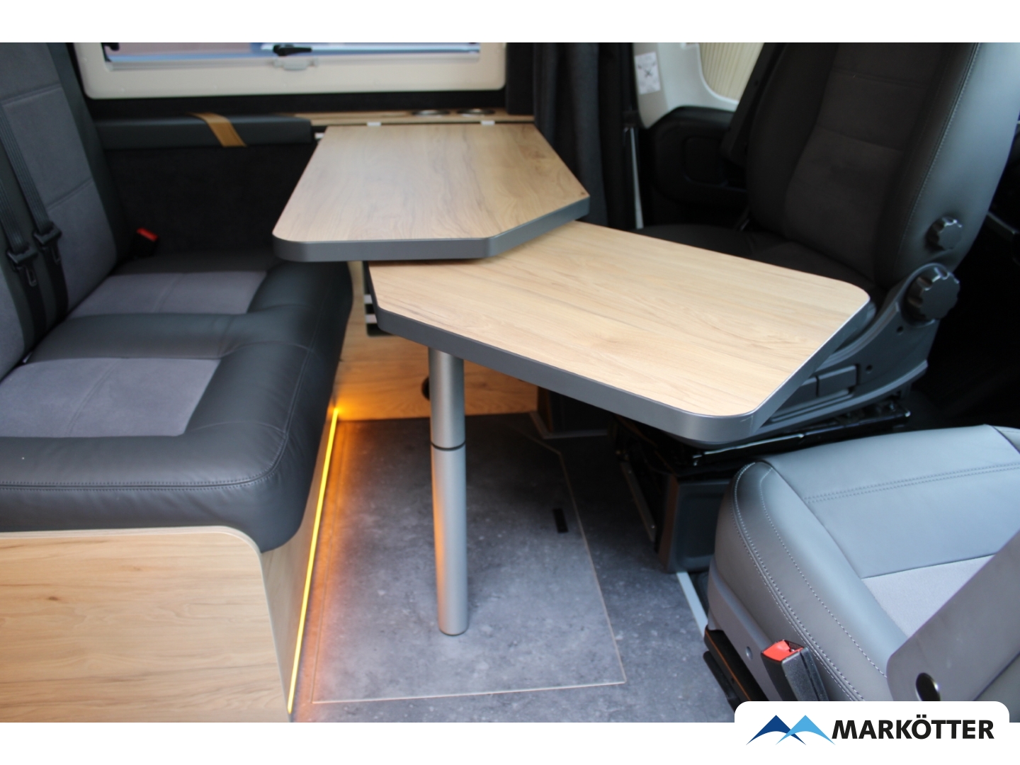 Fahrzeugabbildung Globe-Traveller Voyager Z **CSD-Messepreis**Softclose*Clesana*