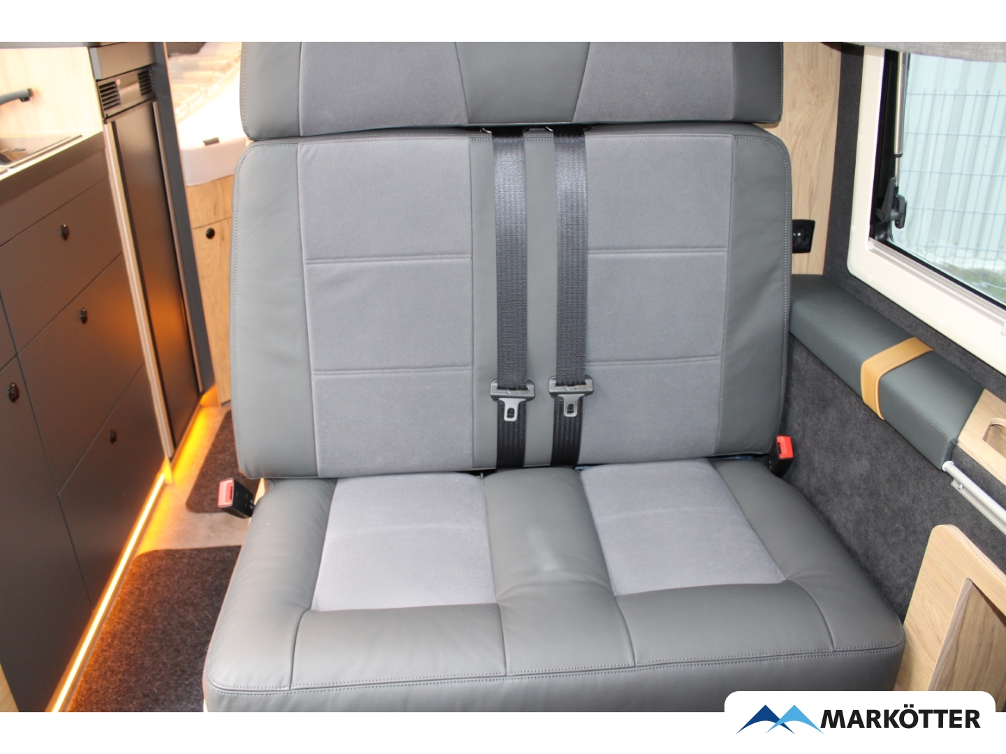 Fahrzeugabbildung Globe-Traveller Voyager Z **CSD-Messepreis**Softclose*Clesana*