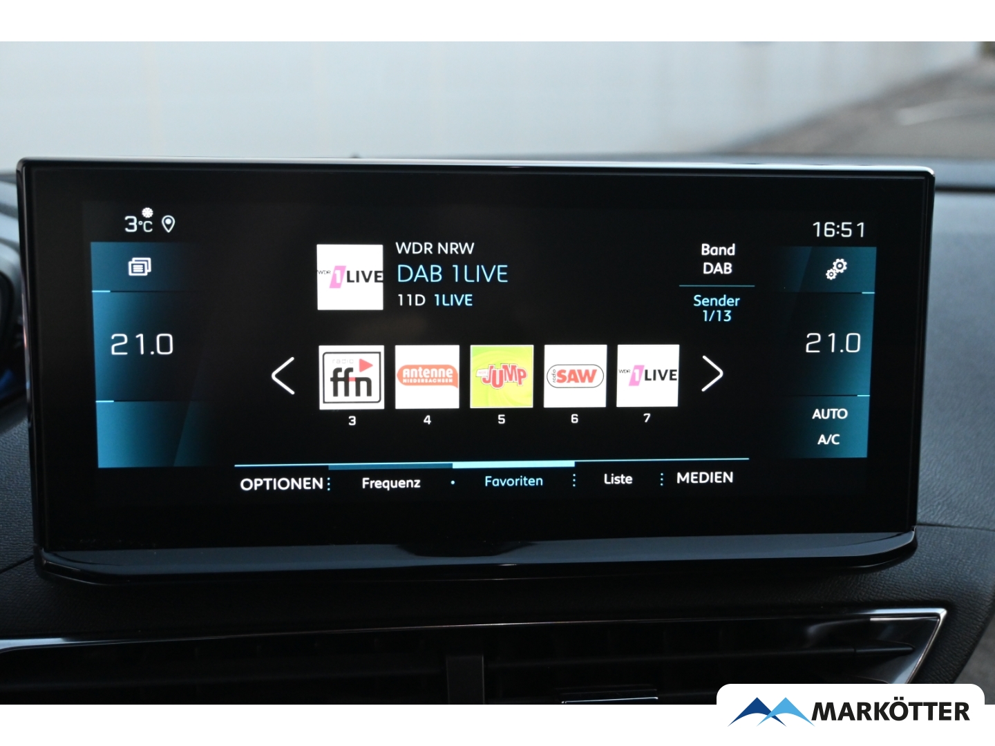 Fahrzeugabbildung Peugeot 3008 Hybrid GT NAVI/RFK/PDC/ACC/Keyless/LED/1,99%