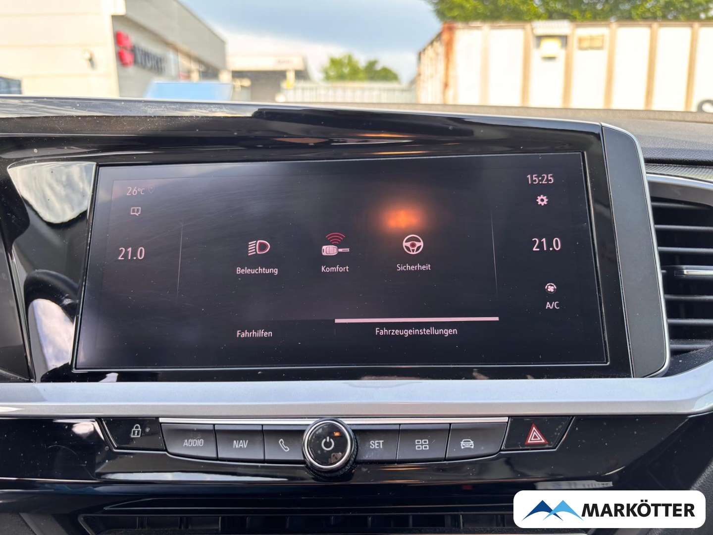 Fahrzeugabbildung Opel Grandland GS Line 1.5 D EU6e ACC/BLIS/360CAM/NAVI/SHZ/LRH