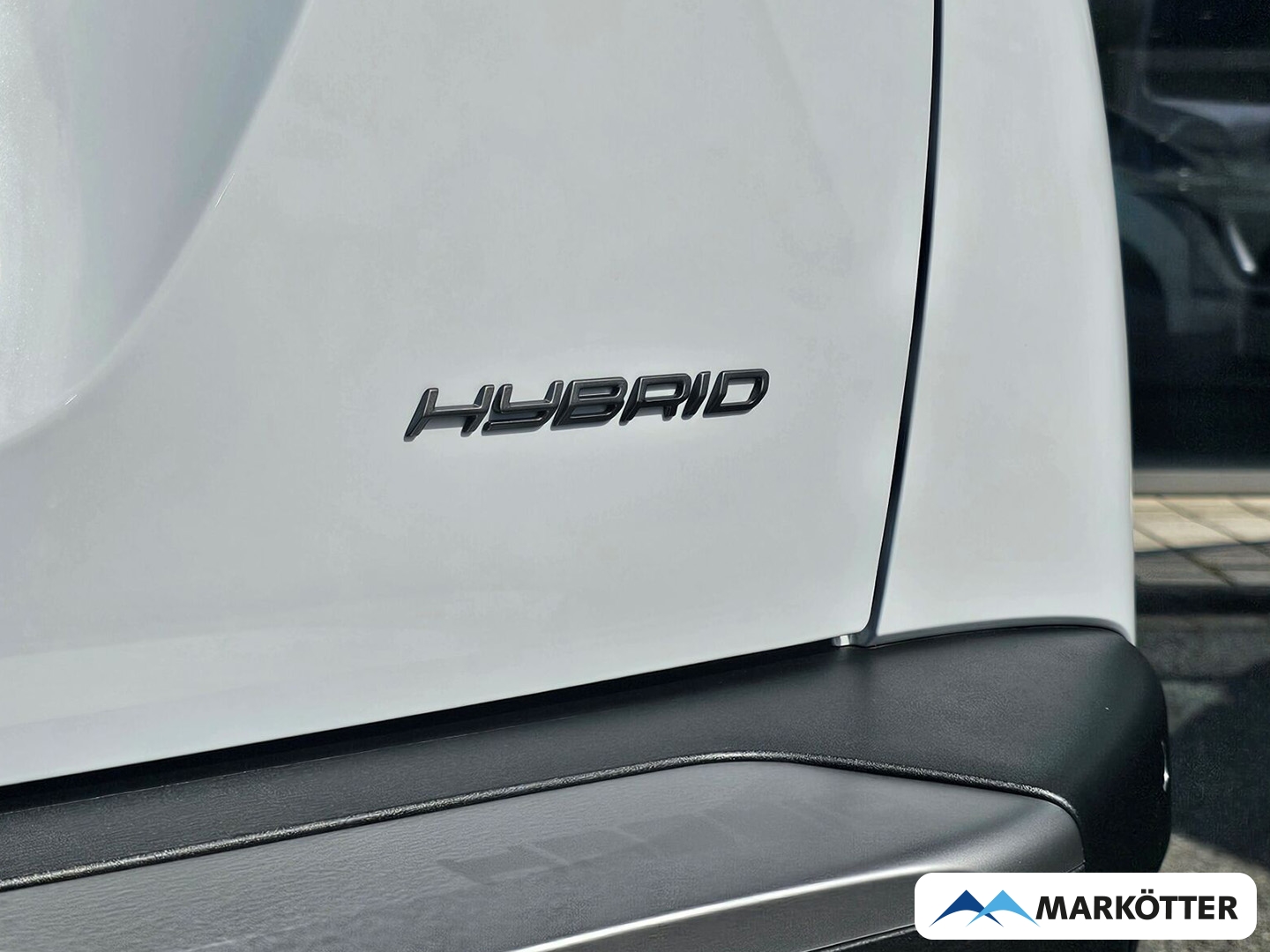 Fahrzeugabbildung Peugeot 2008 Hybrid 145 GT Panorama, 360° Kamera, Navi, Fahrassistent