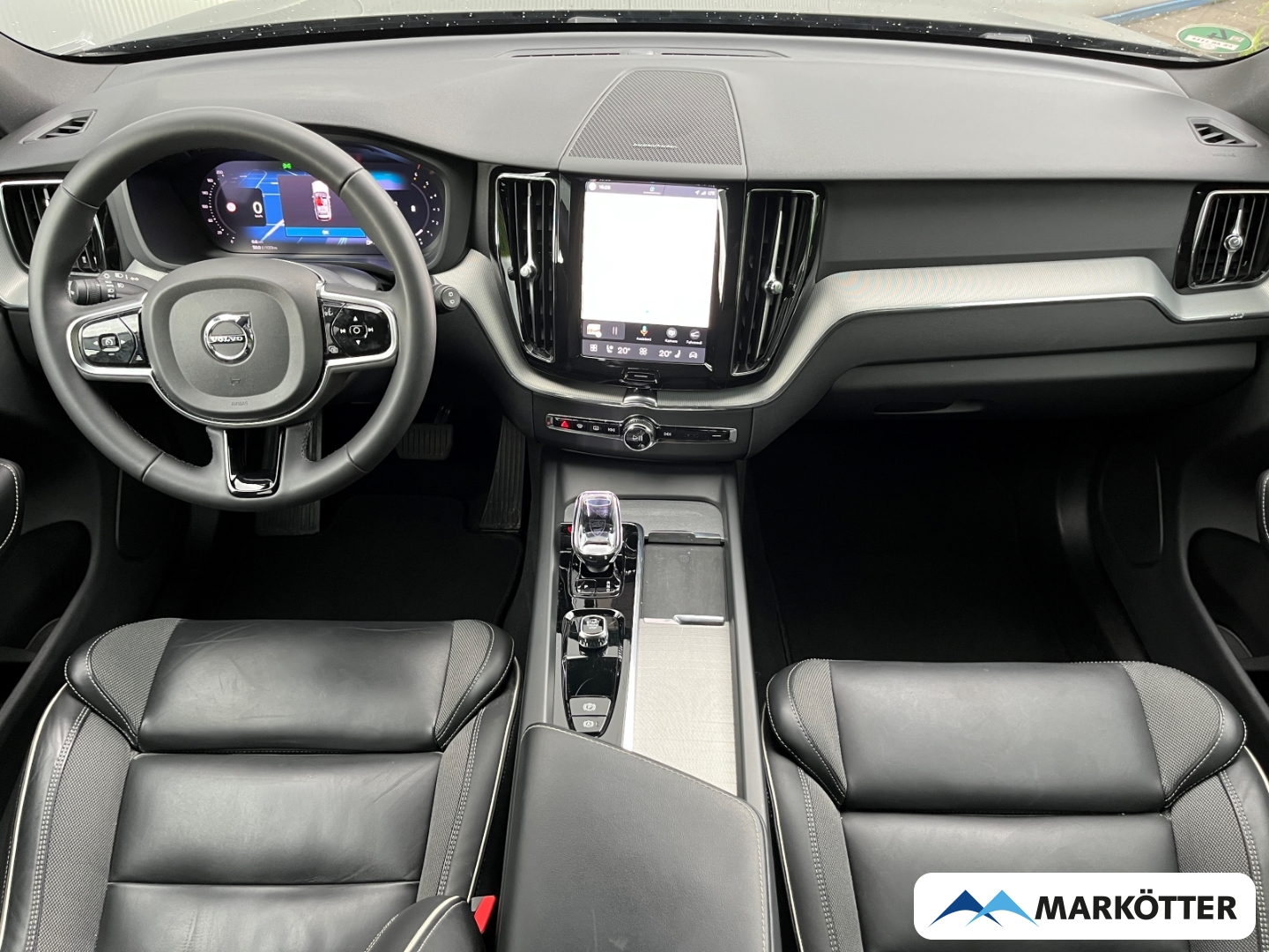 Fahrzeugabbildung Volvo XC60 B4 Plus Dark ACC/H&K/360°/BLIS/Memory/Keyless