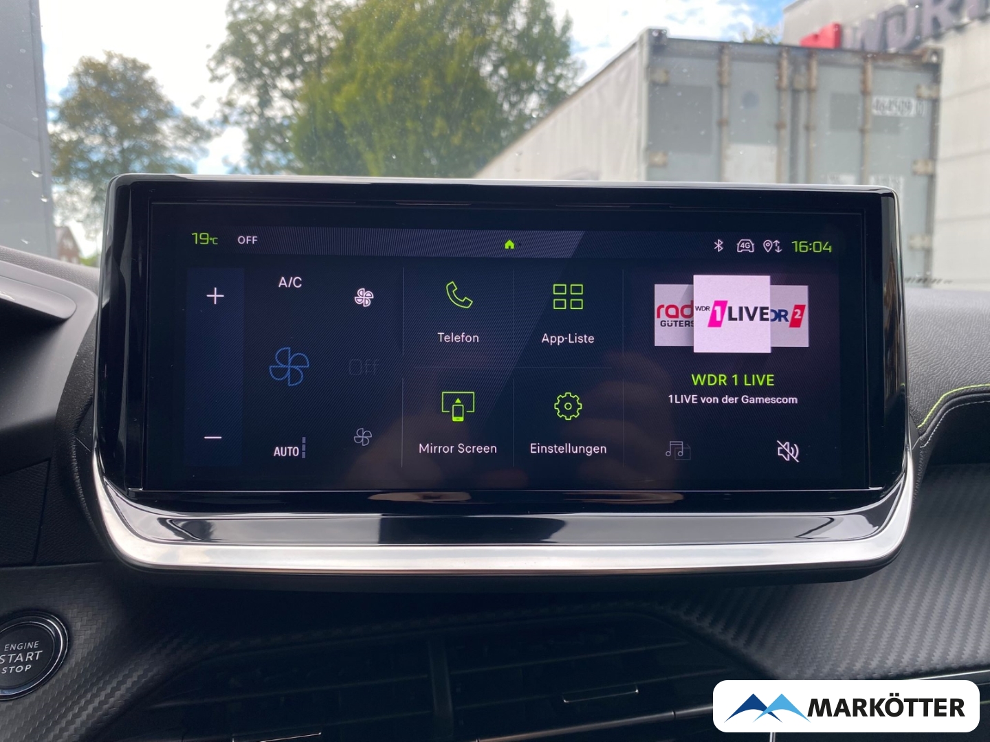 Fahrzeugabbildung Peugeot 2008 GT BLIS/CAM360°/DAB/LED/MASSAGE/SHZ/TEMP/