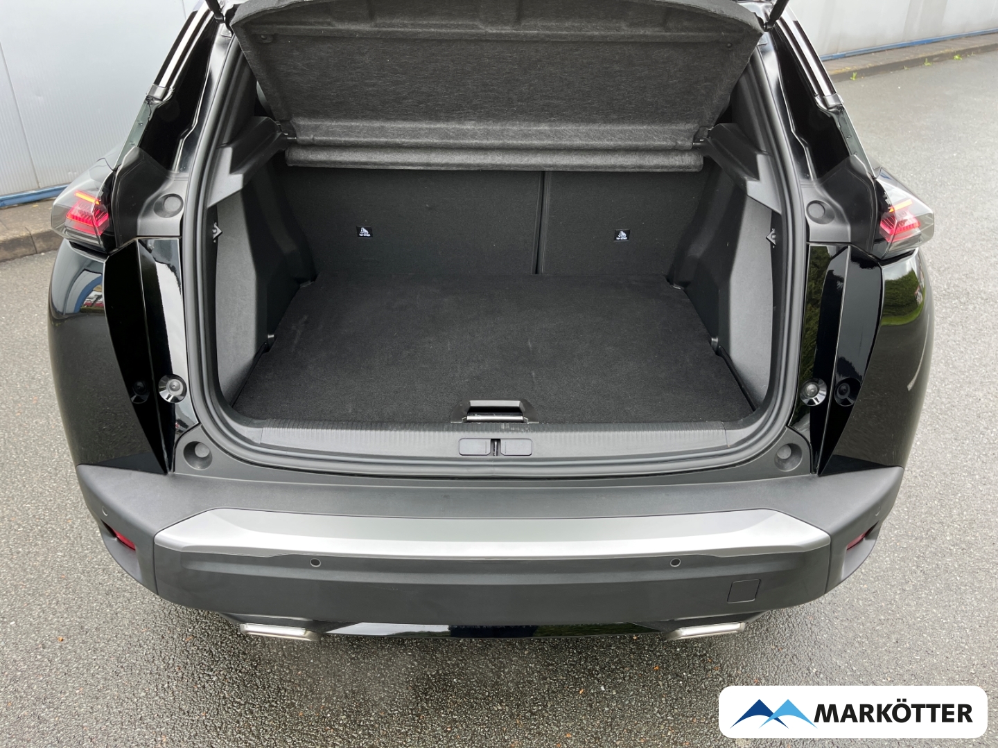 Fahrzeugabbildung Peugeot 2008 GT PureTech130 Alcantara/Keyless/Massage