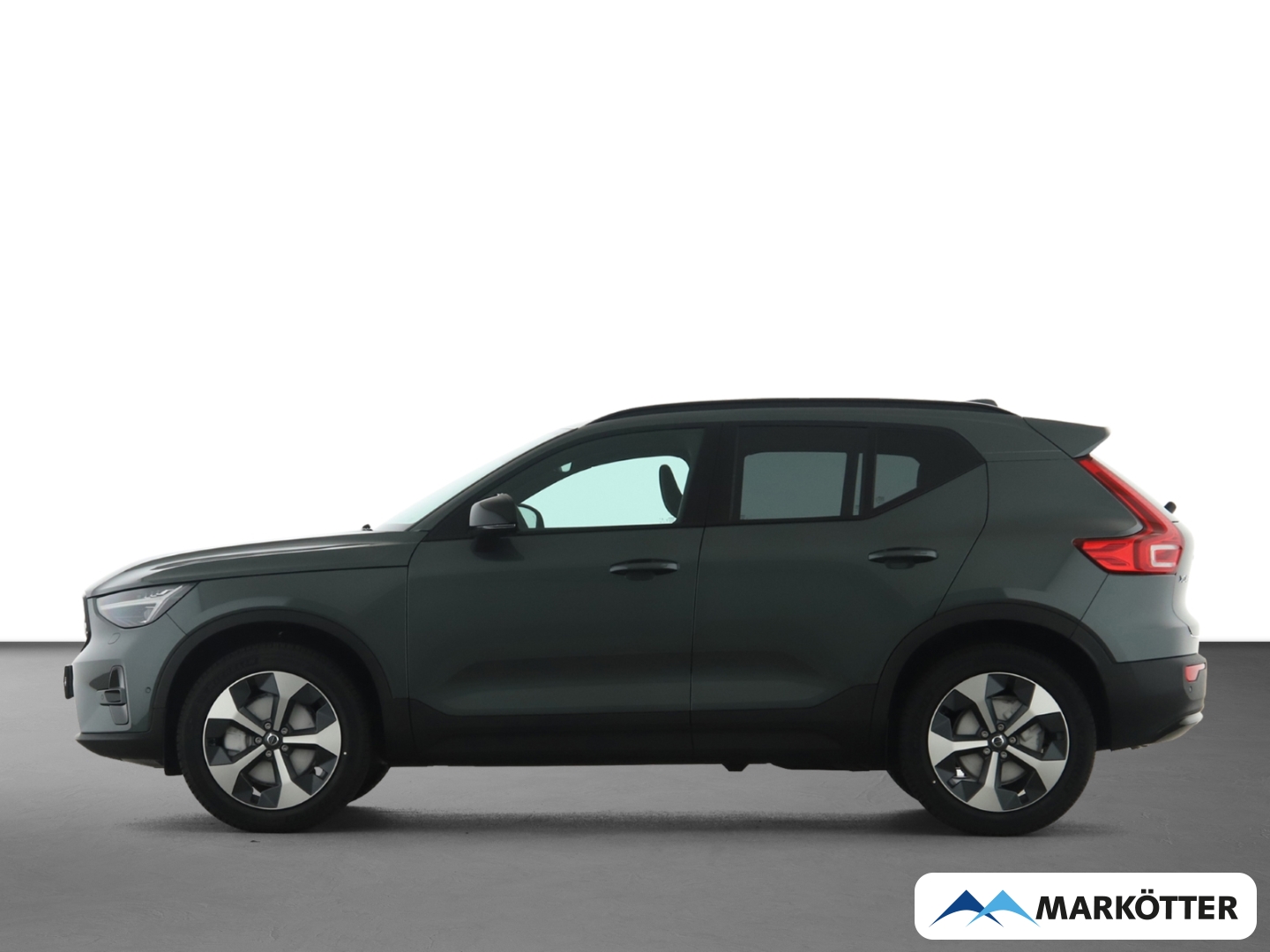 Fahrzeugabbildung Volvo XC40 B4 Ultra Dark/Allwetterbereifung/PANO/LED