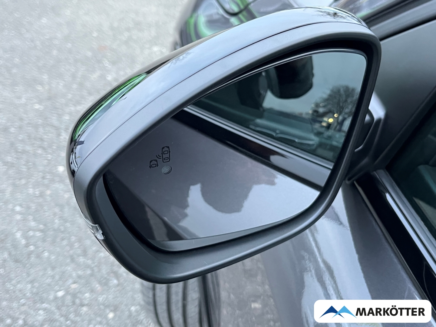 Fahrzeugabbildung Peugeot 208 GT Totwinkel/Ambiente/Kamera