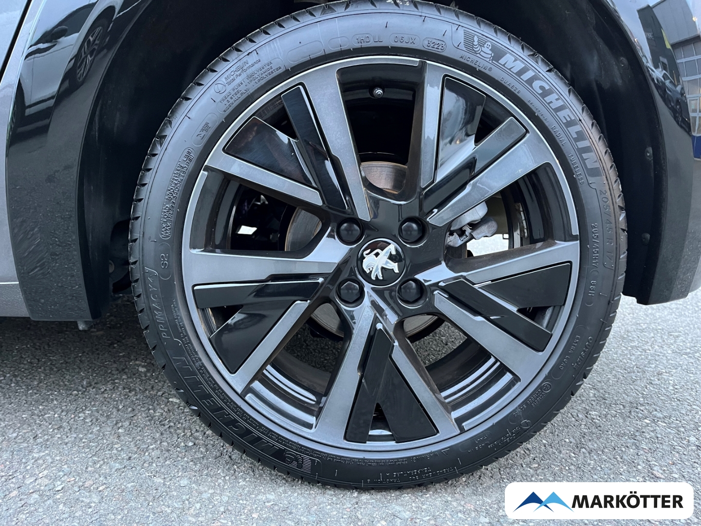 Fahrzeugabbildung Peugeot 208 GT Totwinkel/Ambiente/Kamera