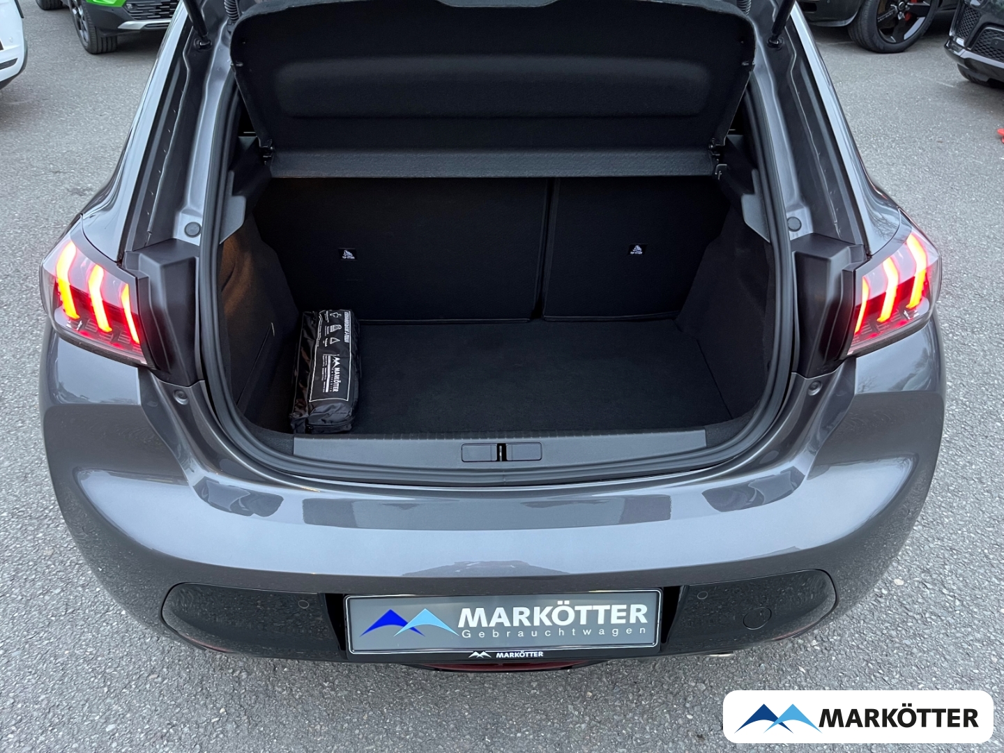 Fahrzeugabbildung Peugeot 208 GT Totwinkel/Ambiente/Kamera