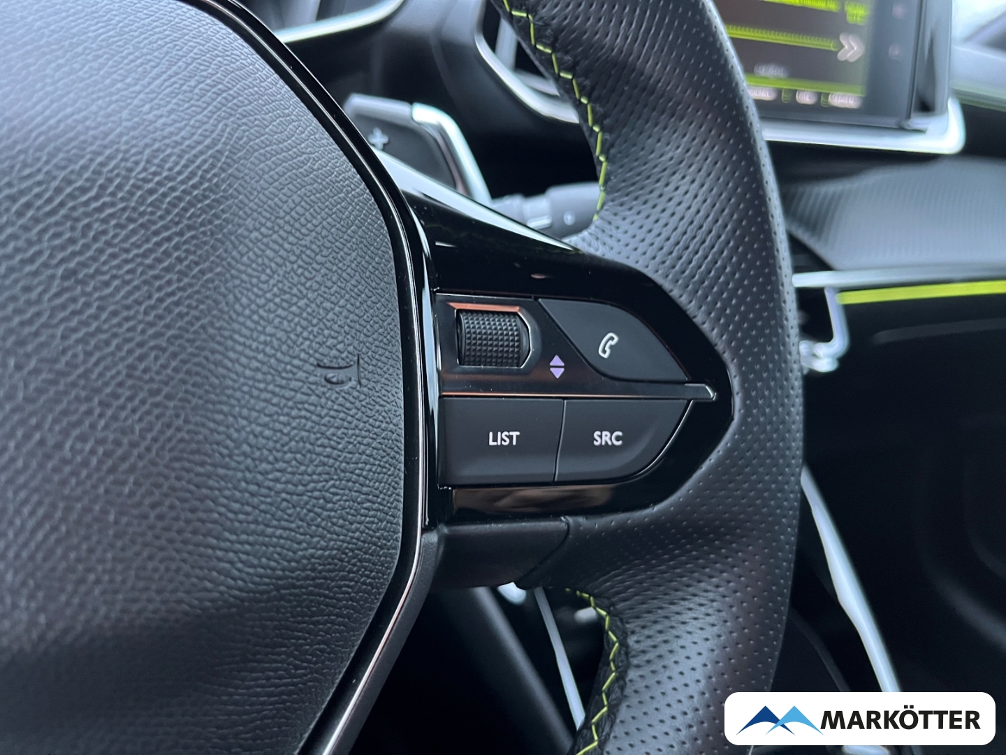 Fahrzeugabbildung Peugeot 208 GT Totwinkel/Ambiente/Kamera