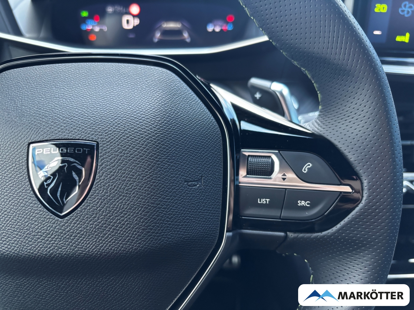 Fahrzeugabbildung Peugeot 2008 GT ACC/CAM/ALCANTARA/NAVI/SHZ/APPLE
