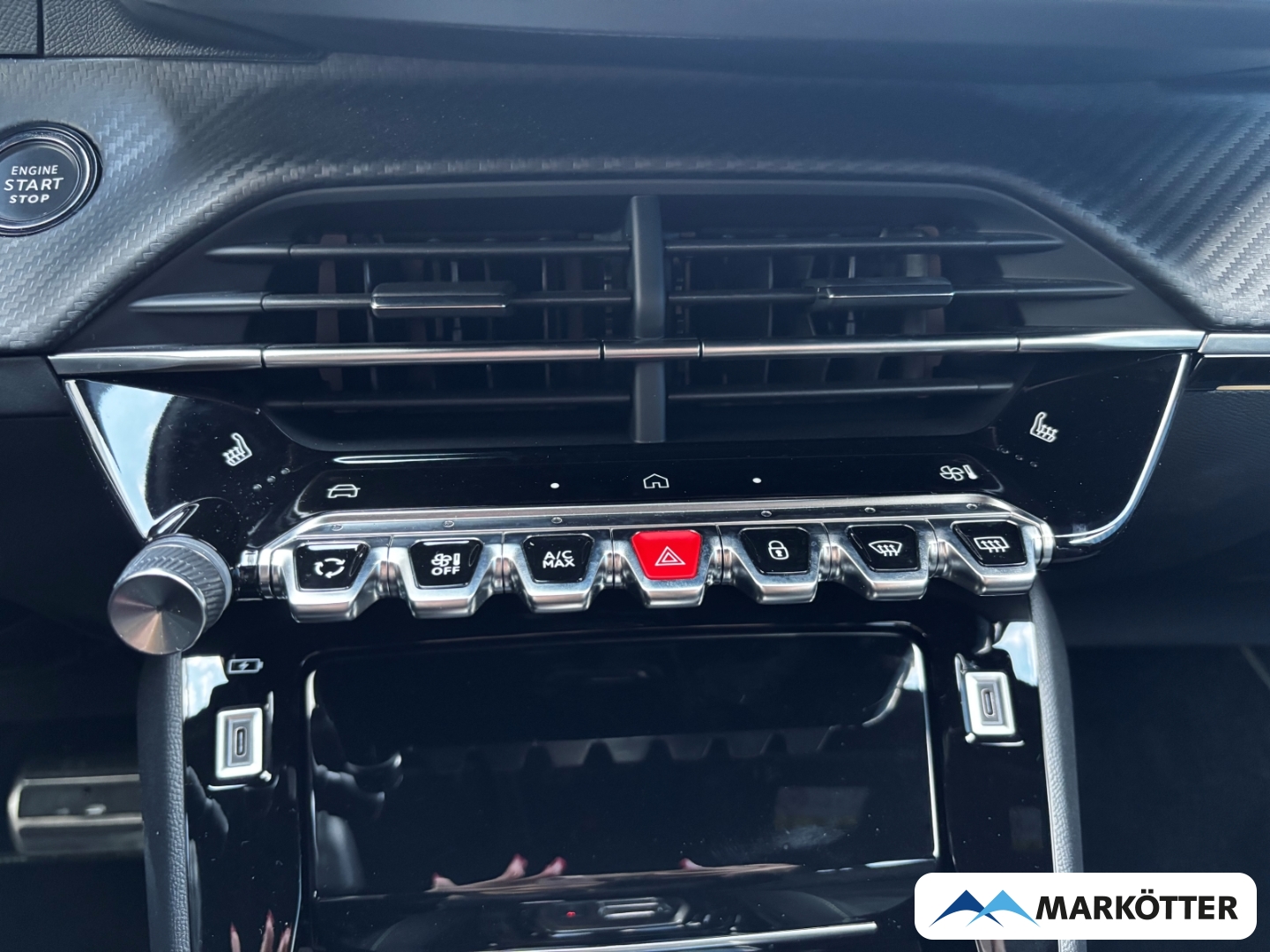 Fahrzeugabbildung Peugeot 2008 GT ACC/CAM/ALCANTARA/NAVI/SHZ/APPLE