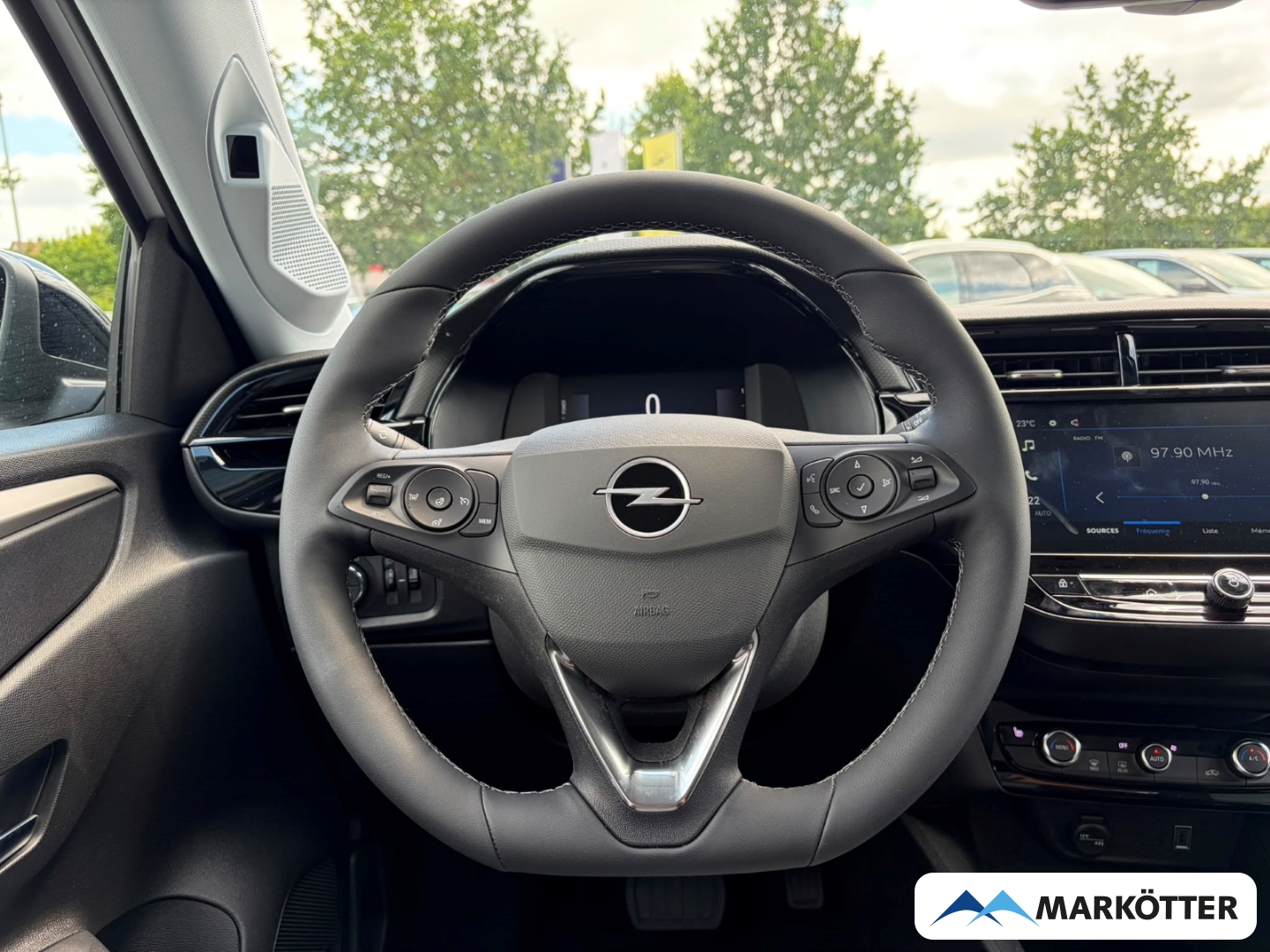 Fahrzeugabbildung Opel Corsa Electric Edition **VORLAUFFAHRZEUG** 11OBC+SHZ+LHZ