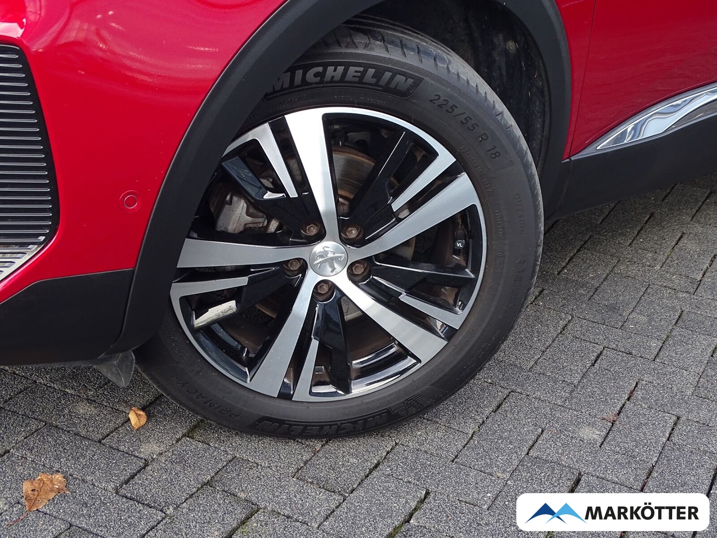 Fahrzeugabbildung Peugeot 3008 GT 1.6 PureTech 180/AHK/SHZ