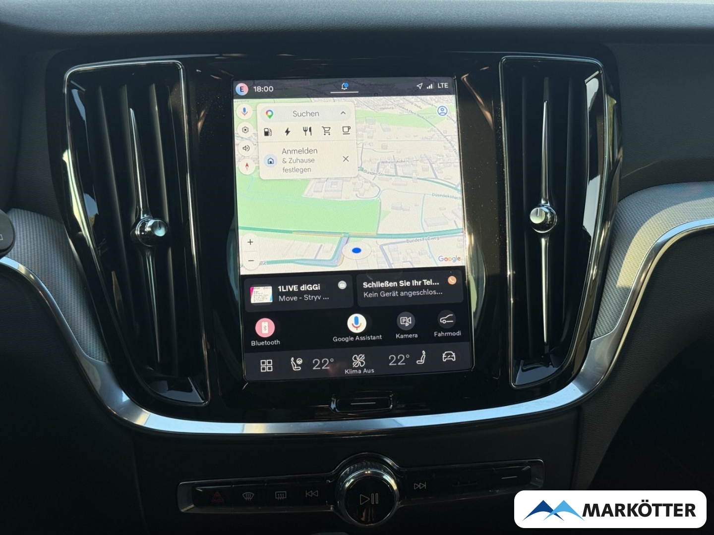 Fahrzeugabbildung Volvo V60 Plus Dark Recharge Plug-In Hybrid AWD