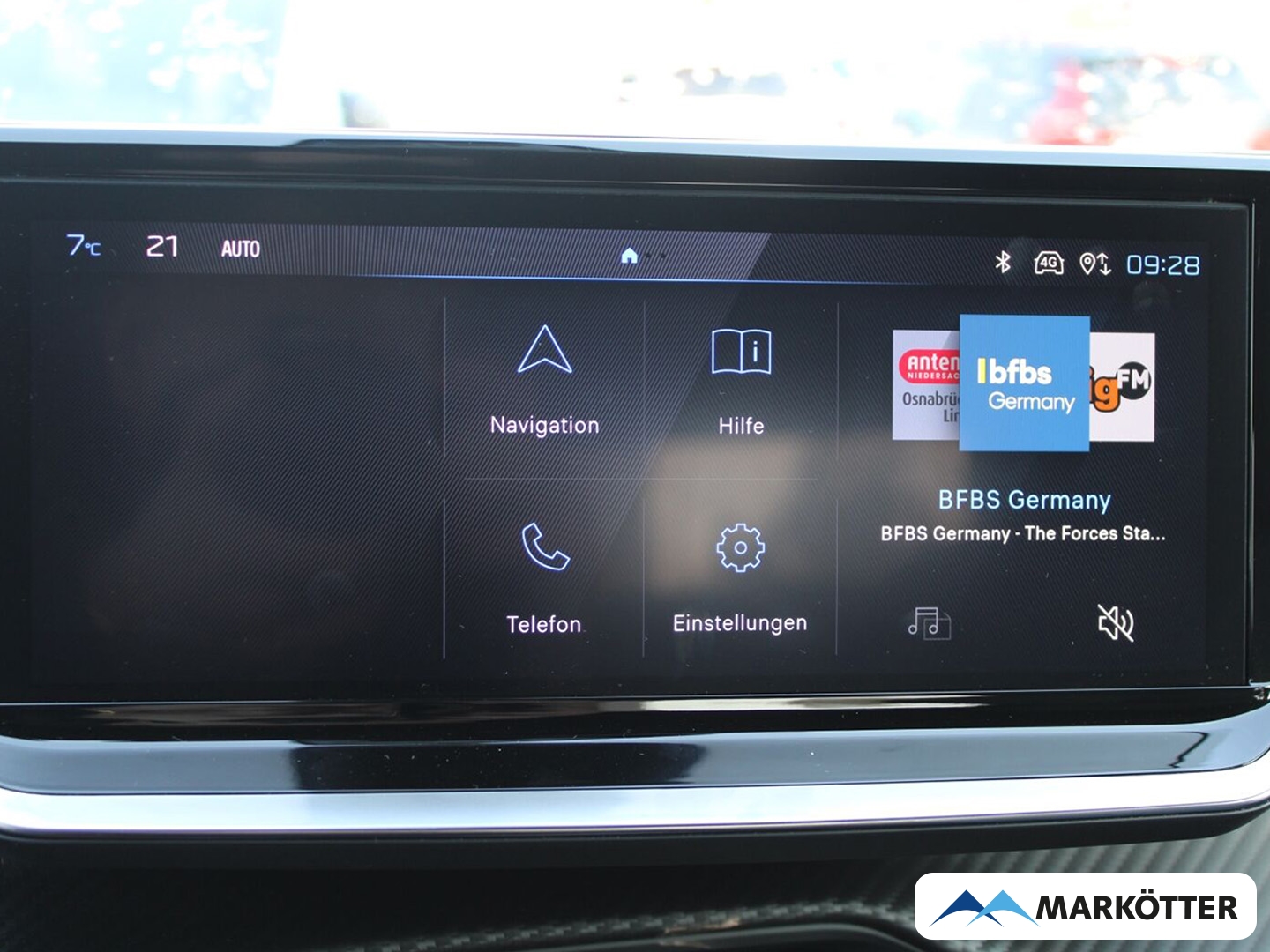 Fahrzeugabbildung Peugeot 2008 Allure PDC/LED/SHZ/KLIMA/TEMPOMAT/NAVI