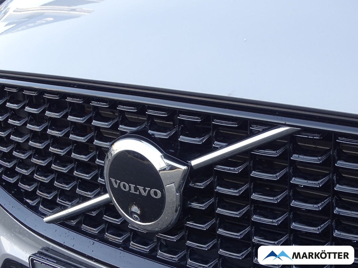 Fahrzeugabbildung Volvo XC60 T8 Ultra Dark AWD B&W/360°CAM/BLIS/PANO/ACC