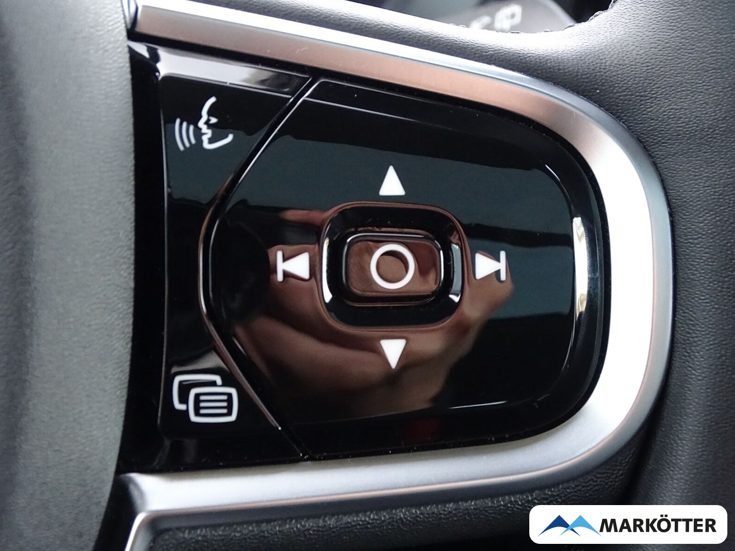 Fahrzeugabbildung Volvo XC60 T8 Ultra Dark AWD B&W/360°CAM/BLIS/PANO/ACC