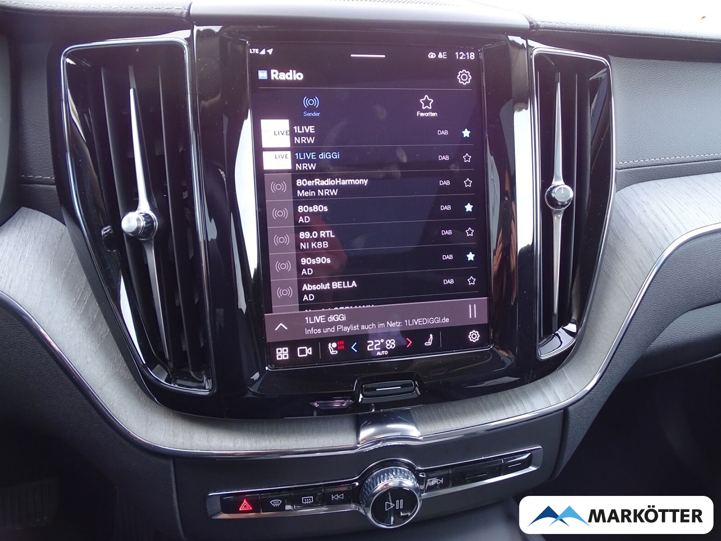 Fahrzeugabbildung Volvo XC60 T8 Ultra Dark AWD B&W/360°CAM/BLIS/PANO/ACC