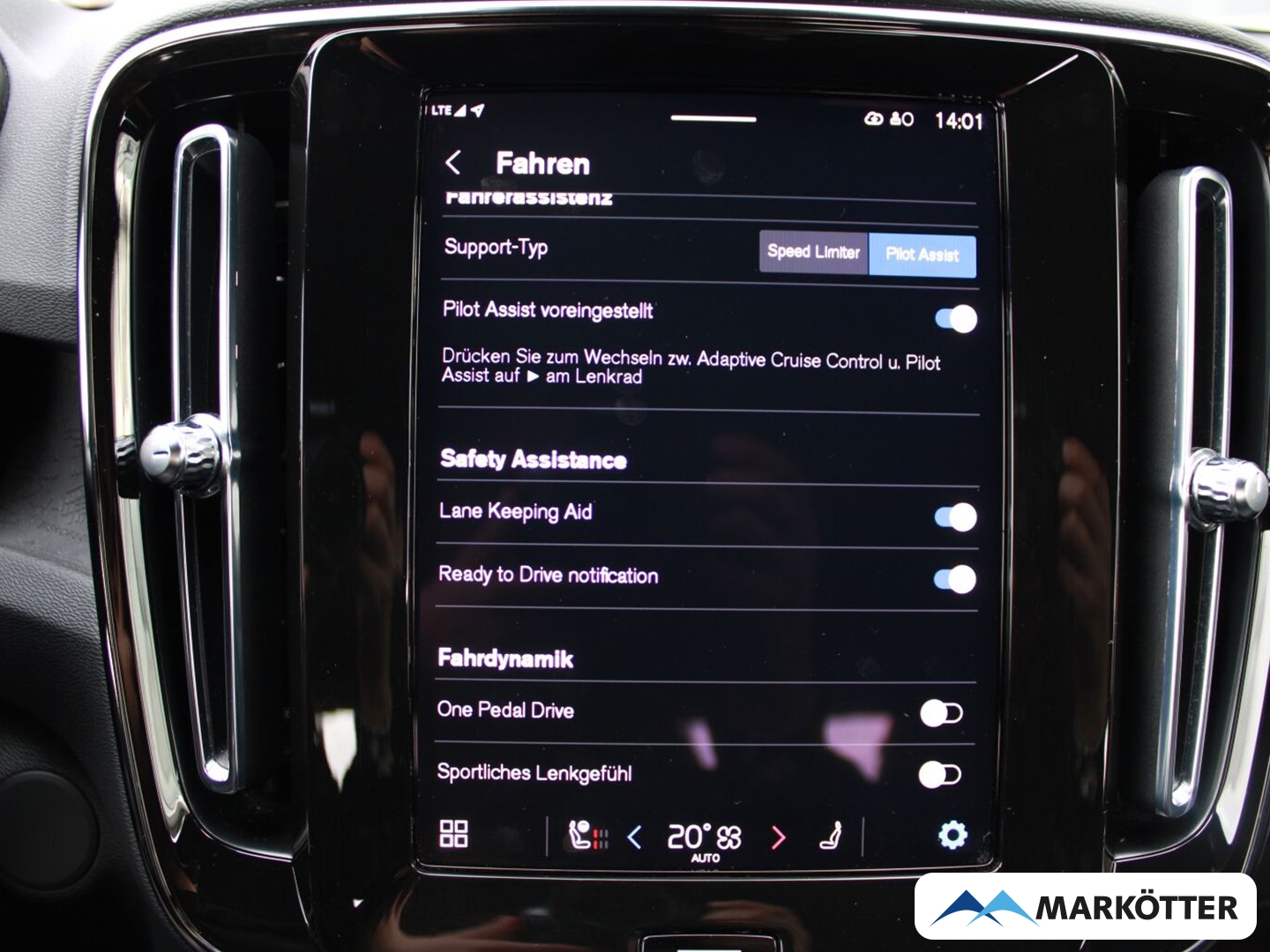 Fahrzeugabbildung Volvo XC40 Plus Recharge 2WD/LED/NAVI/ACC/SHZ/LHZ/PDC/