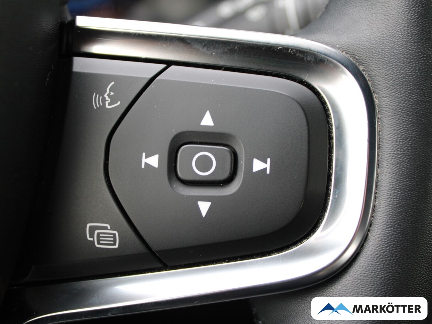 Fahrzeugabbildung Volvo XC40 Plus Recharge 2WD/LED/NAVI/ACC/SHZ/LHZ/PDC/