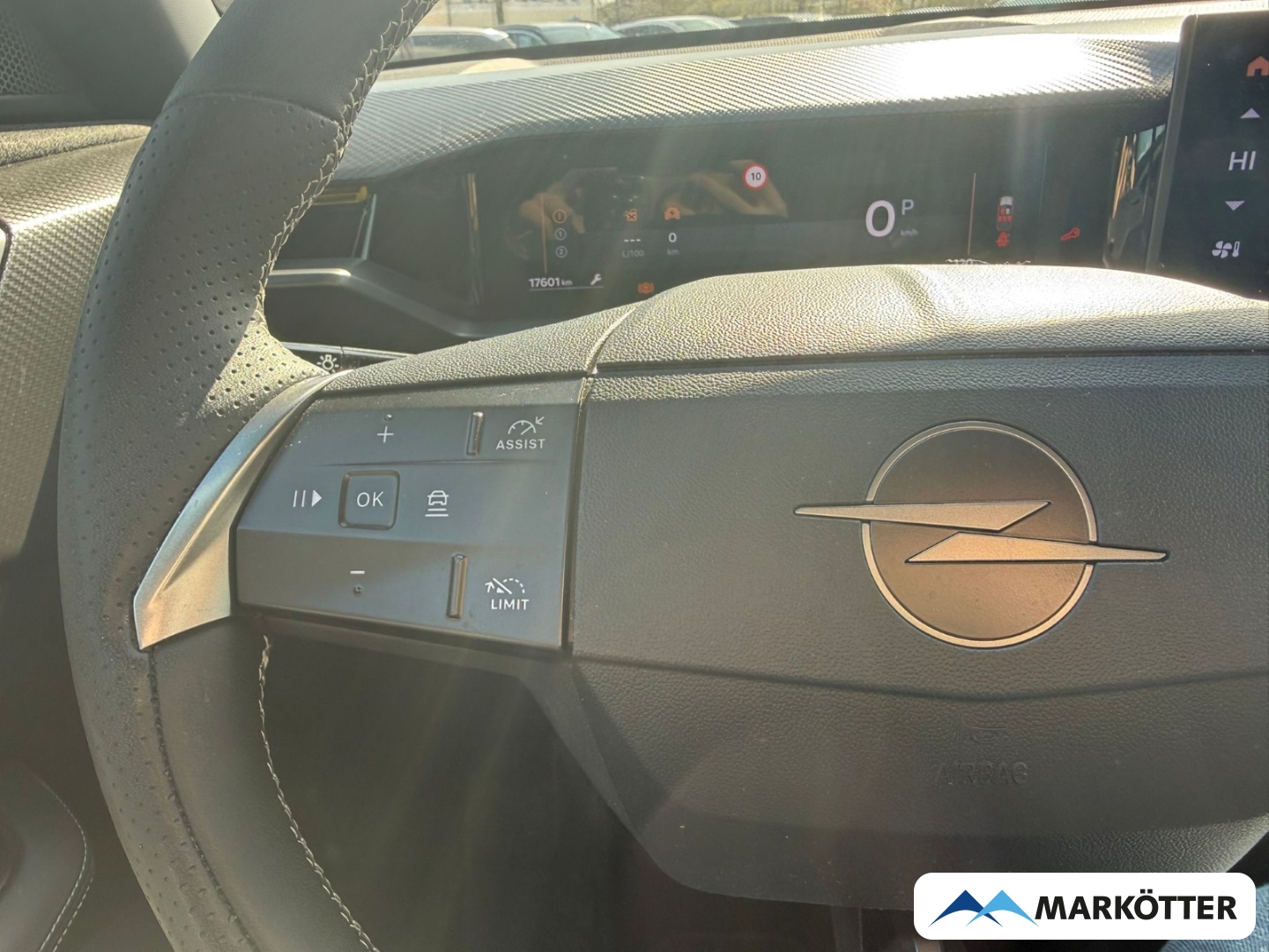 Fahrzeugabbildung Opel Grandland 1.2 GS 48V Mild-Hybrid 100 ACC/CAM/SHZ