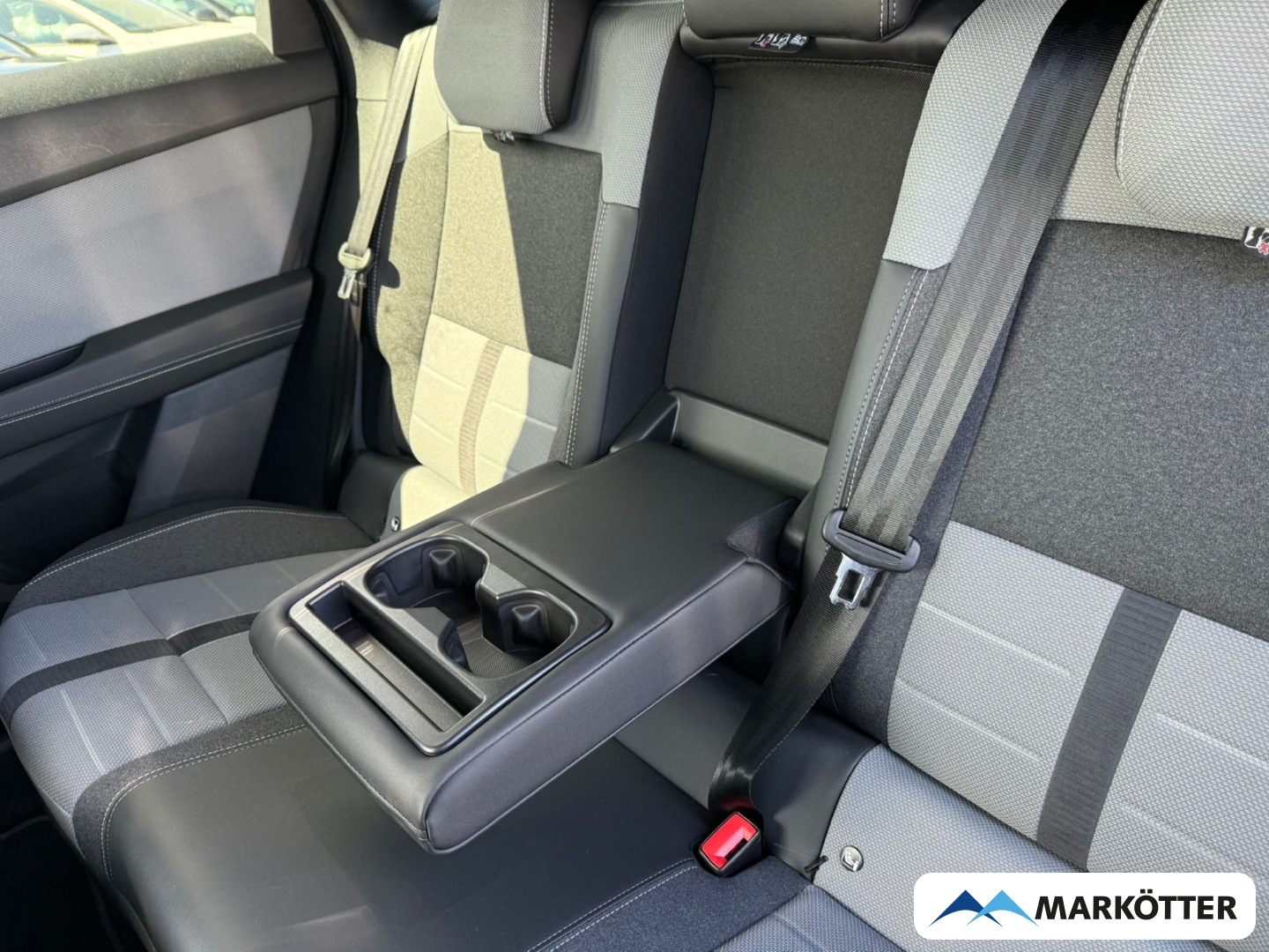 Fahrzeugabbildung Opel Grandland 1.2 GS 48V Mild-Hybrid 100 ACC/CAM/SHZ