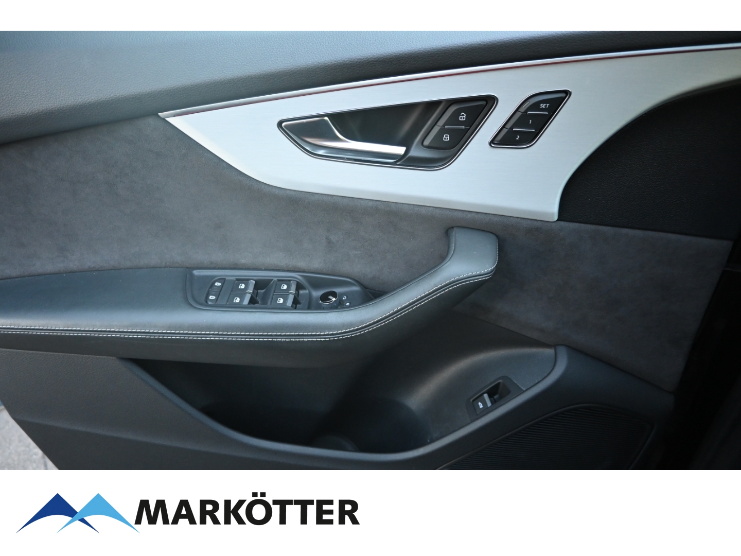 Fahrzeugabbildung Audi Q8 50 TDI quattro S line/ACC/Pano/StandH/Matrix