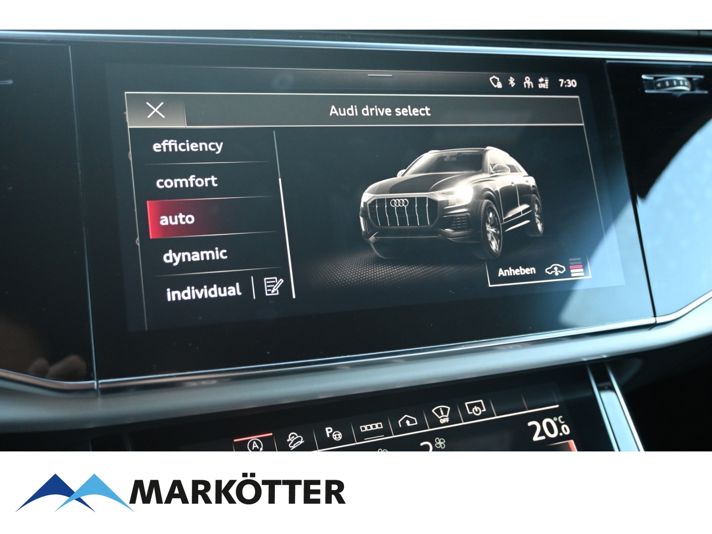 Fahrzeugabbildung Audi Q8 50 TDI quattro S line/ACC/Pano/StandH/Matrix