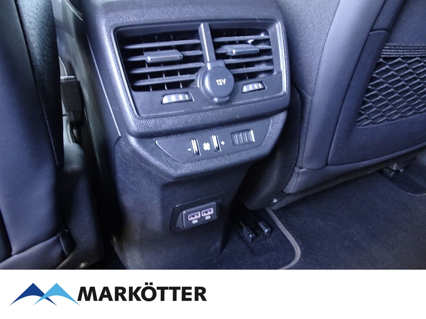 Fahrzeugabbildung Peugeot 5008 1.2 GT PureTech 130 7-Sitzer/360°CAM/SHZ/