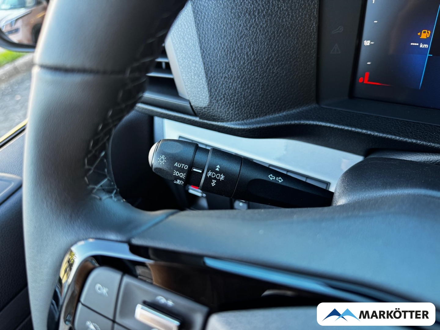 Fahrzeugabbildung Opel Vivaro M Diesel 120 PDC vo/hi Kamera Navi AppInCar