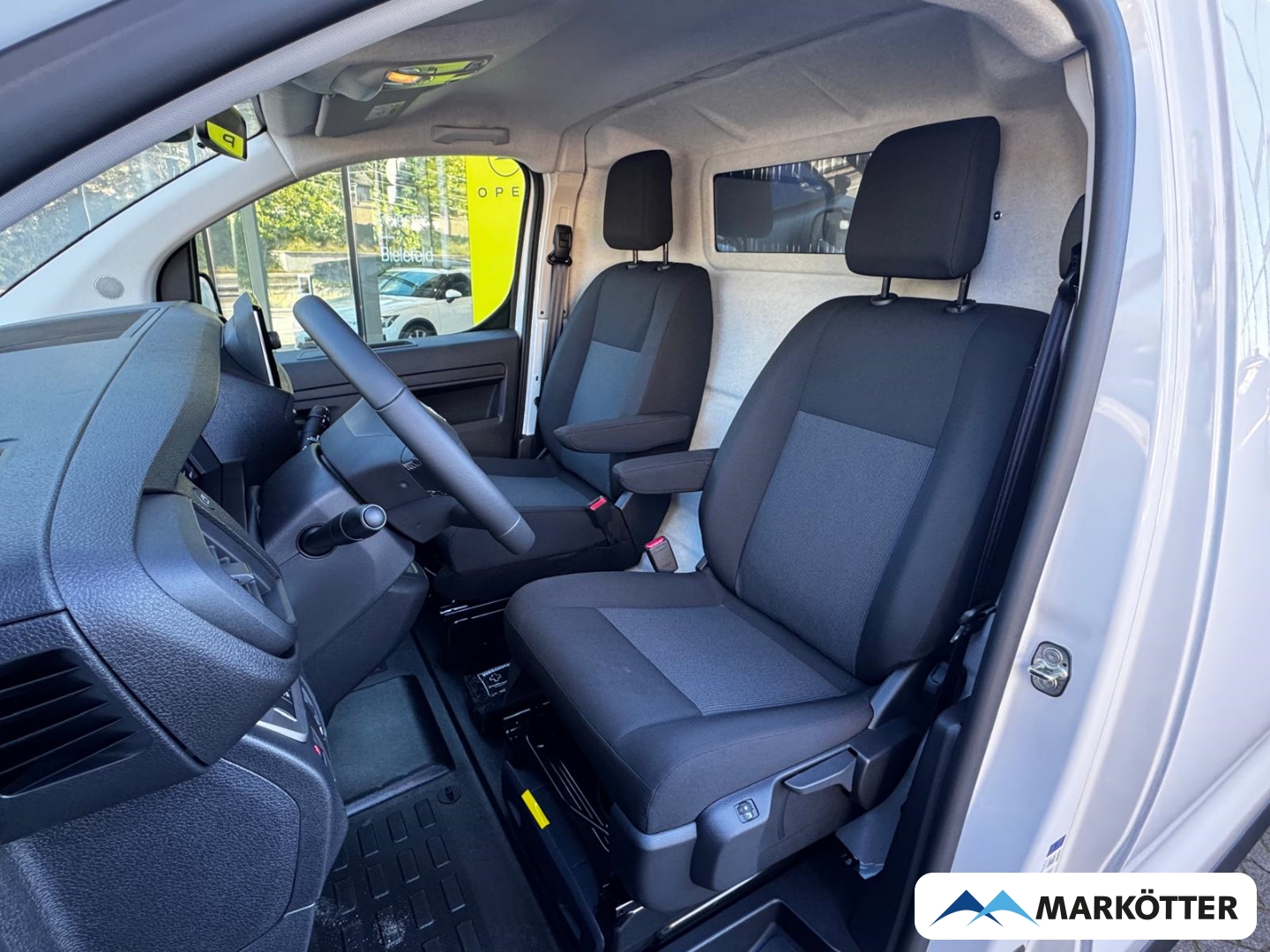 Fahrzeugabbildung Opel Vivaro M Diesel 120 PDC vo/hi Kamera Navi AppInCar