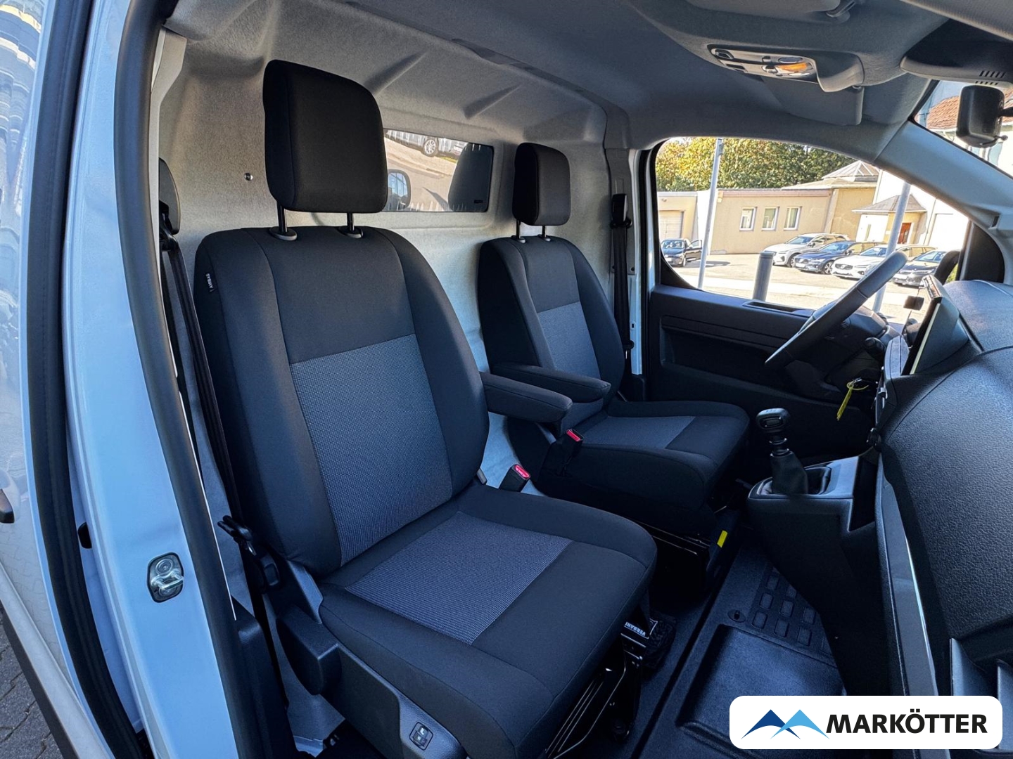 Fahrzeugabbildung Opel Vivaro M Diesel 120 PDC vo/hi Kamera Navi AppInCar