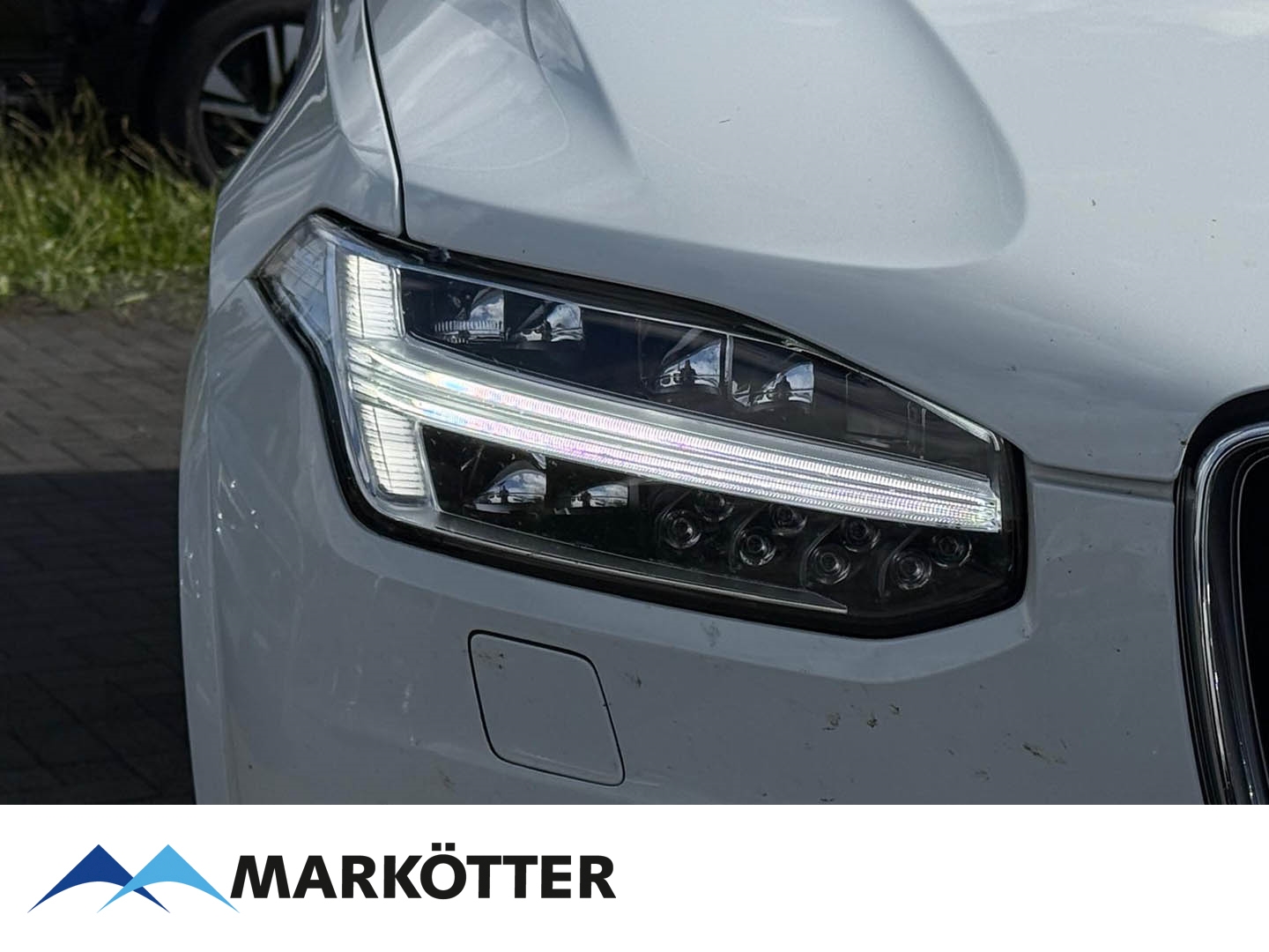 Fahrzeugabbildung Volvo XC90 T8 Inscription Expression Recharge AWD 7-Sitzer