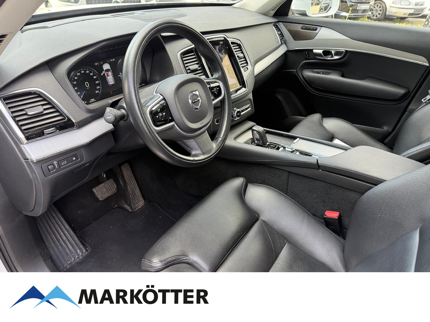 Fahrzeugabbildung Volvo XC90 T8 Inscription Expression Recharge AWD 7-Sitzer