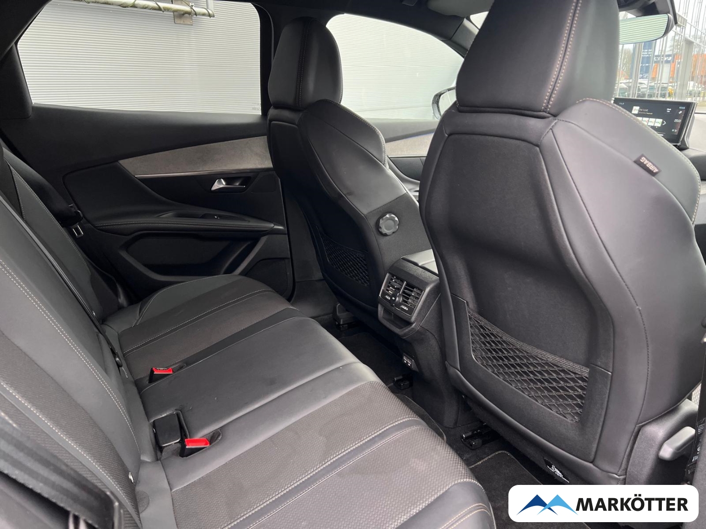 Fahrzeugabbildung Peugeot 3008 GT 1.2 PureTech 130 ACC/AHK/BLIS/SHZ Finanzieruhng ab 1,99%