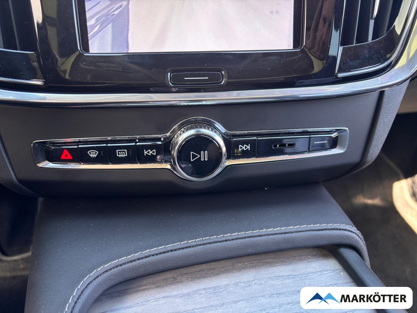 Fahrzeugabbildung Volvo V90 B4 Ultimate Bright ACC/AHK/BLIS/360°/PANO