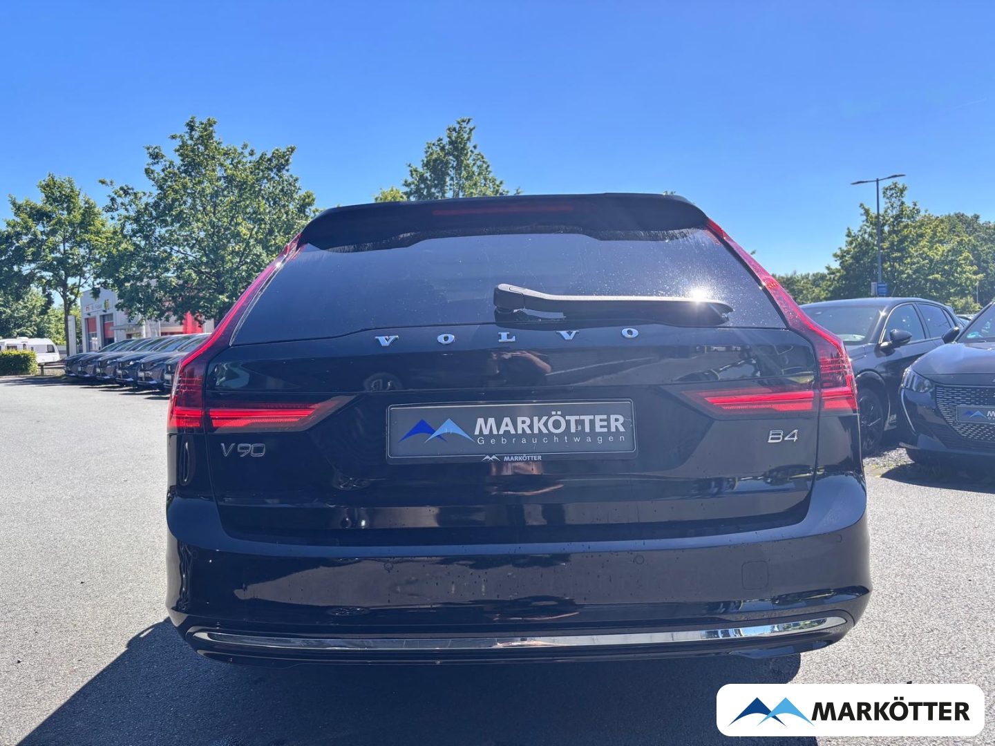 Fahrzeugabbildung Volvo V90 B4 Ultimate Bright ACC/AHK/BLIS/360°/PANO