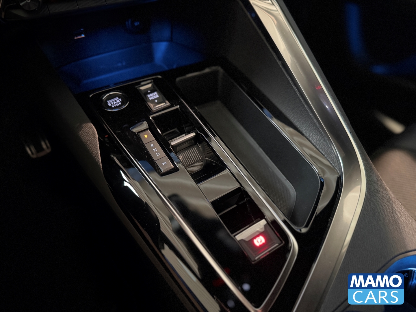 Fahrzeugabbildung Peugeot 5008 1.2 GT PureTech 7-Sitzer ACC/CAM/SHZ