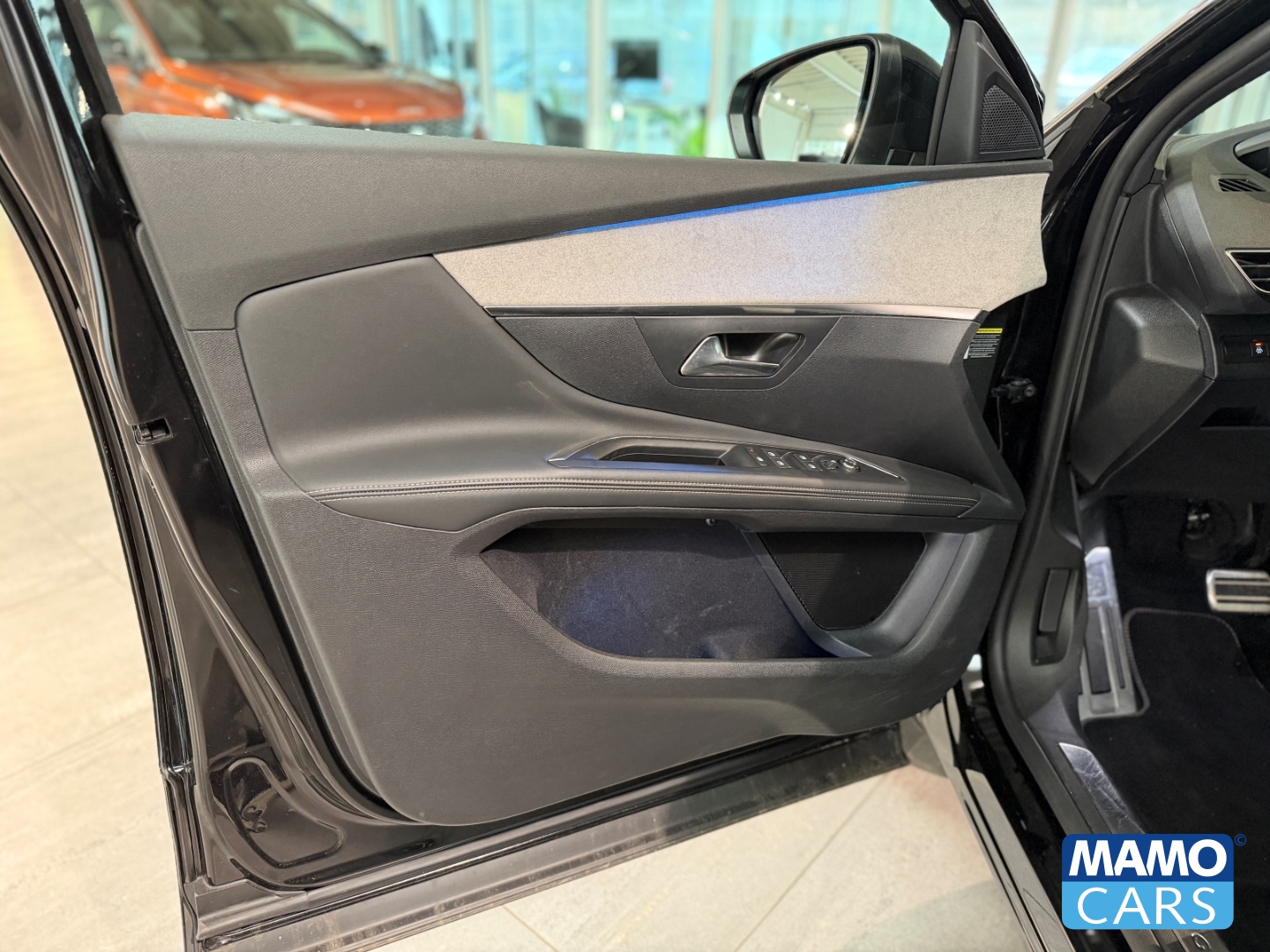 Fahrzeugabbildung Peugeot 5008 1.2 GT PureTech 7-Sitzer ACC/CAM/SHZ