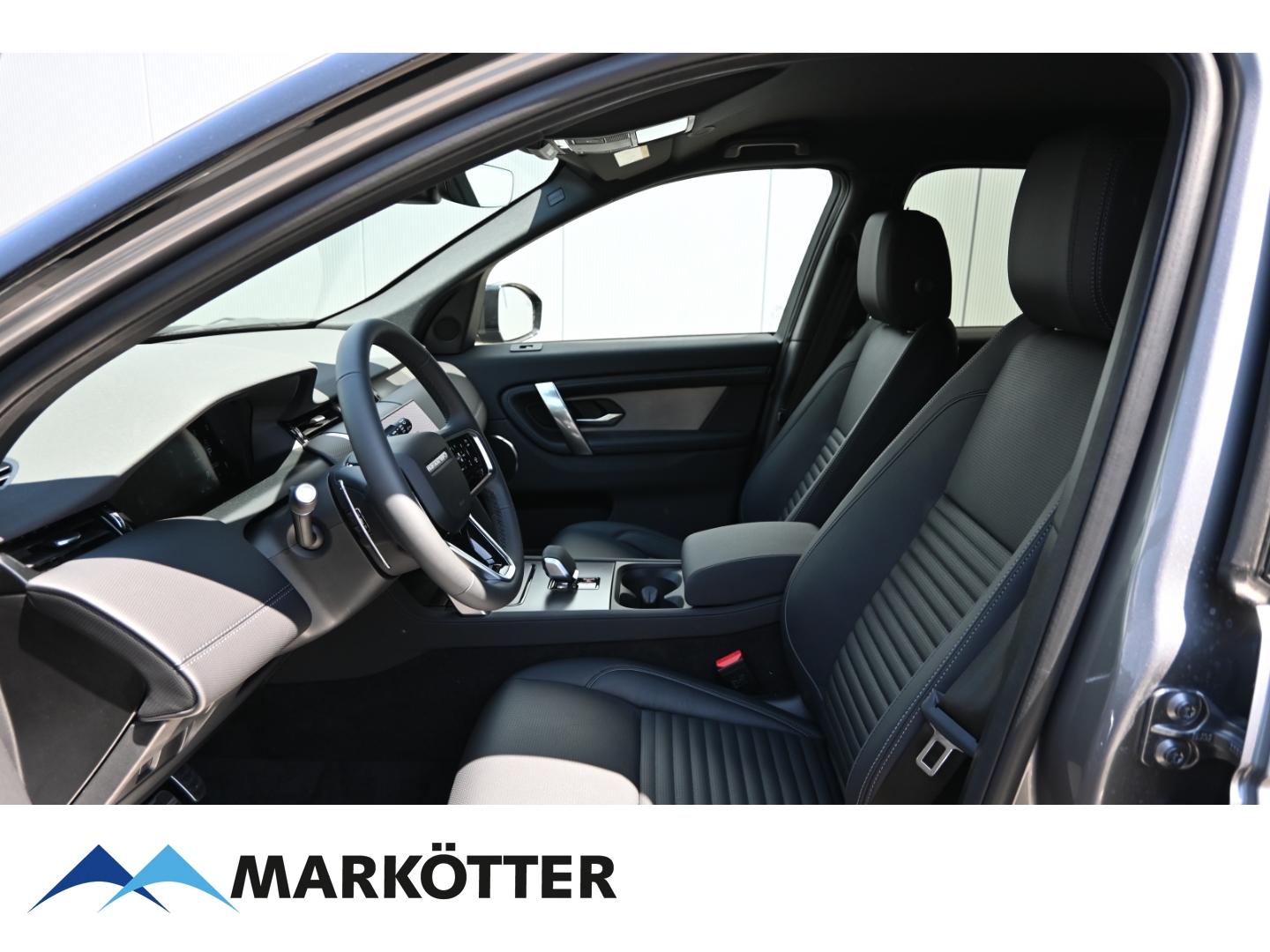 Fahrzeugabbildung Land Rover Discovery Sport AWD 2.0 D165 Dynamic SE D165/AHK/Merdian/20 Zoll Black