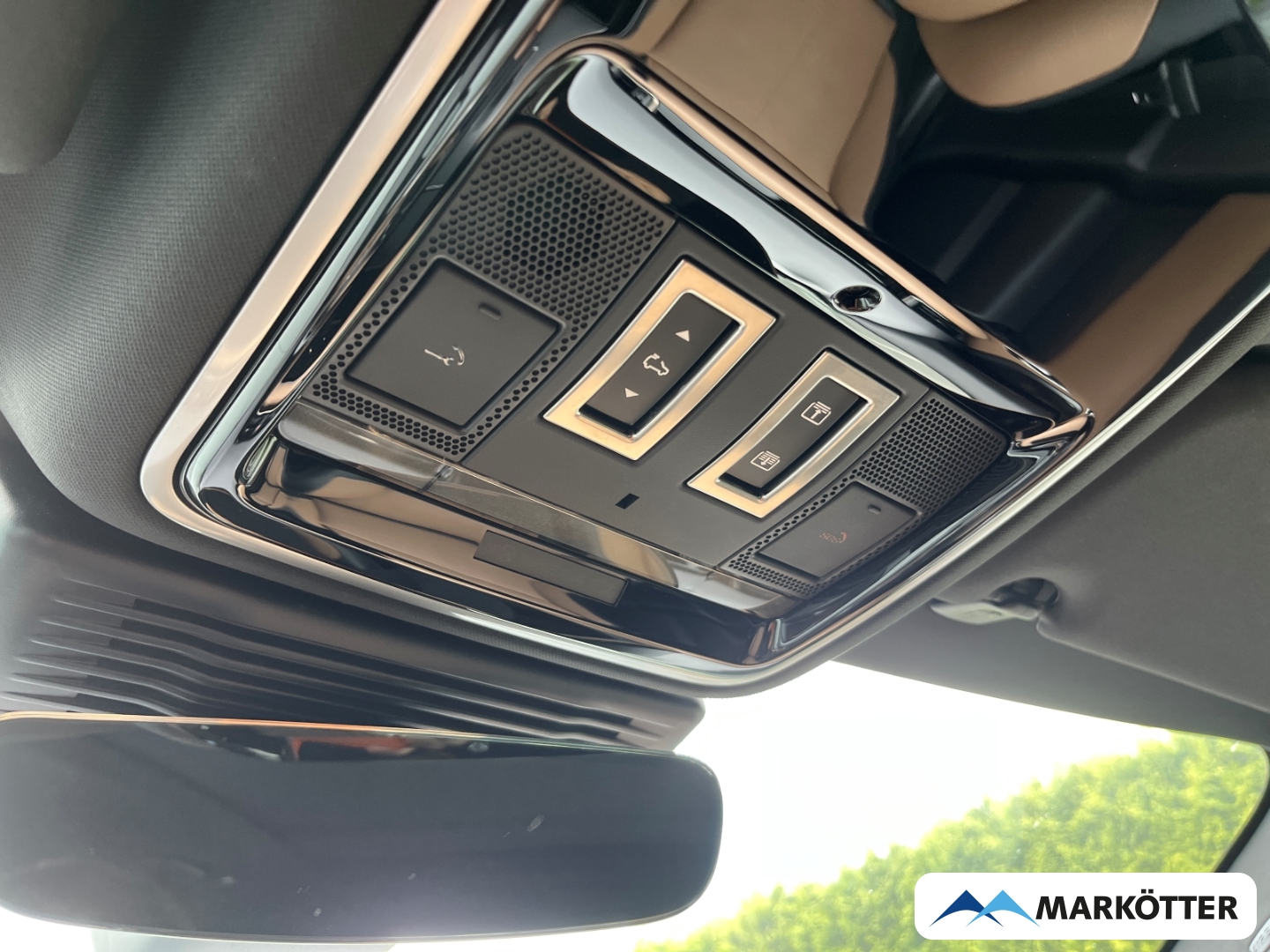Fahrzeugabbildung Land Rover Range Rover Velar D300 R-Dynamic HSE Standheiz
