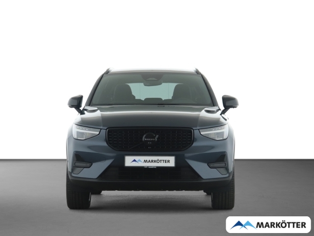 Fahrzeugabbildung Volvo XC40 B3 Plus Black Edition/LHZ/LED/360°CAM/FSHZ/