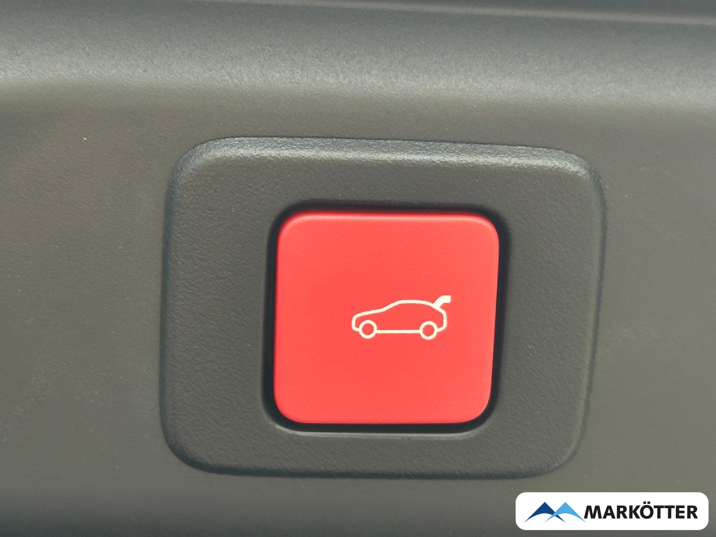Fahrzeugabbildung Peugeot 3008 Elektromotor 230 Long Range GT Pano/Allwetterr