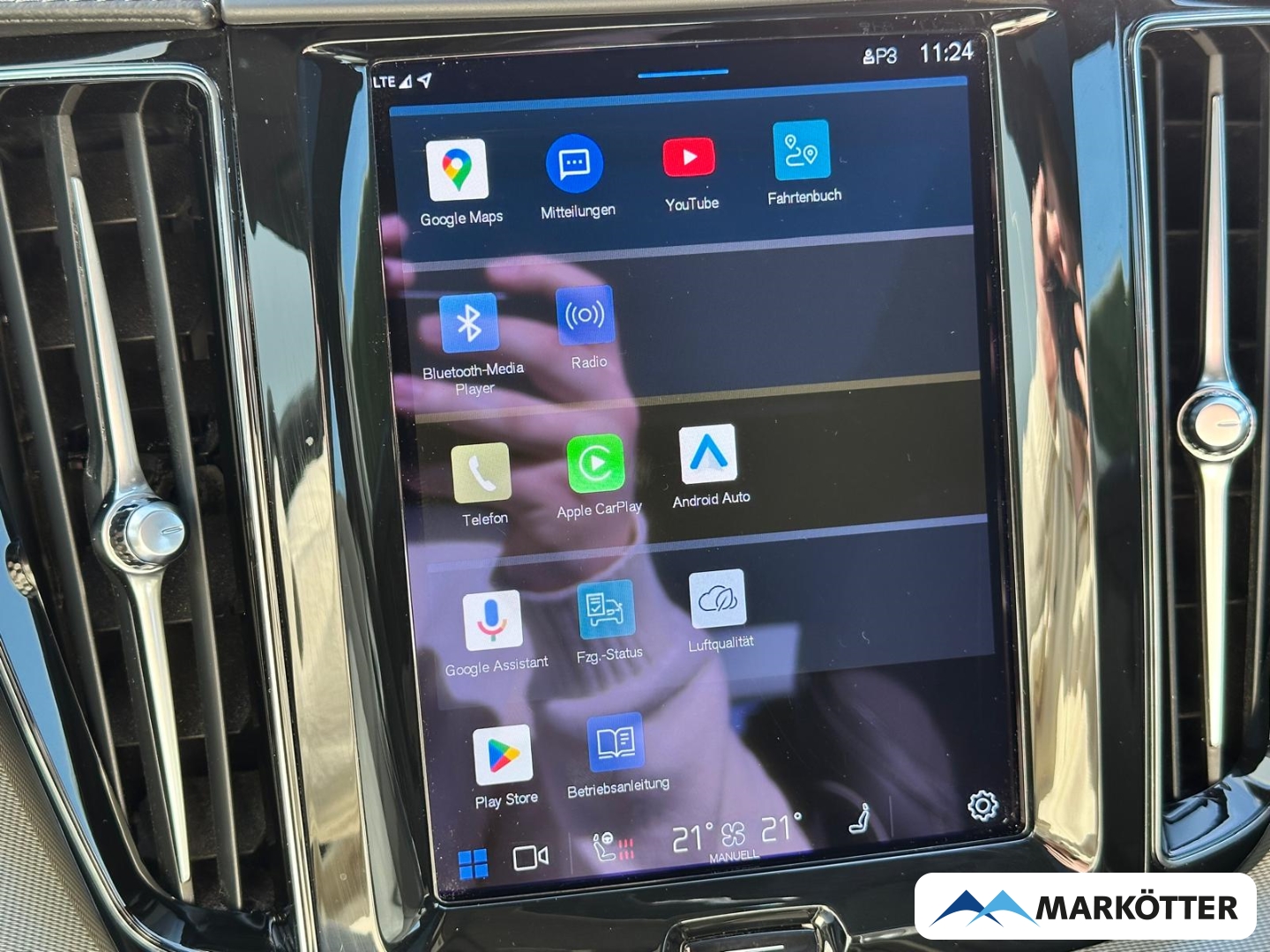 Fahrzeugabbildung Volvo XC60 B5 AWD Ultimate Bright ACC/Pano/StandH/AHK