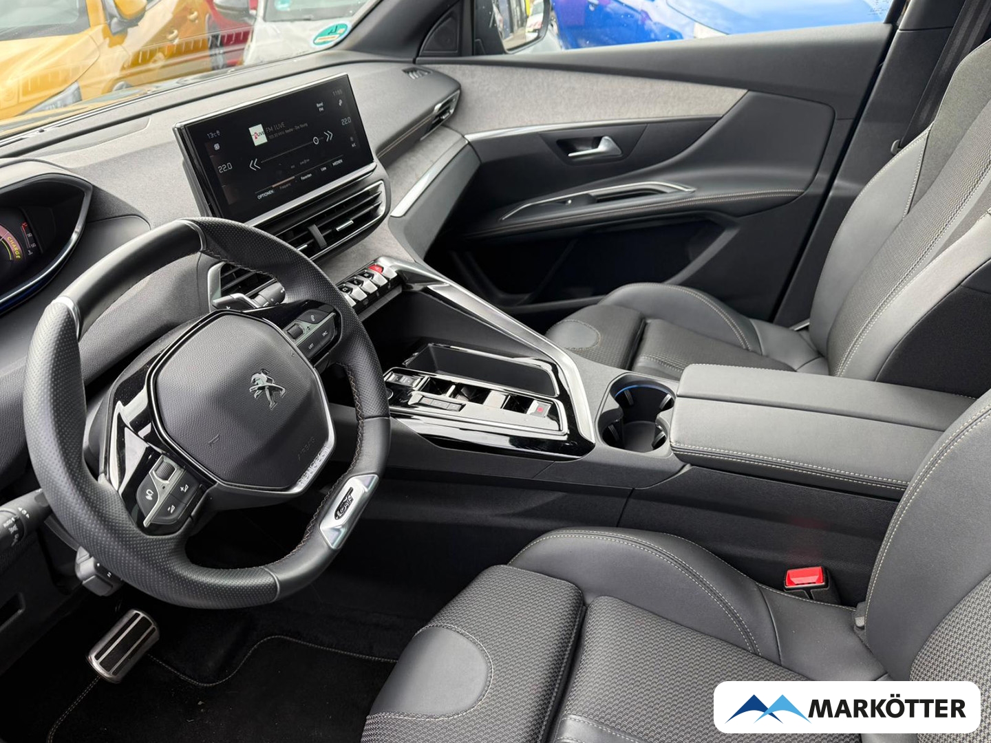 Fahrzeugabbildung Peugeot 5008 GT 7-Sitzer ACC/BLIS/CAM/MASSAGE/SHZ/PANO