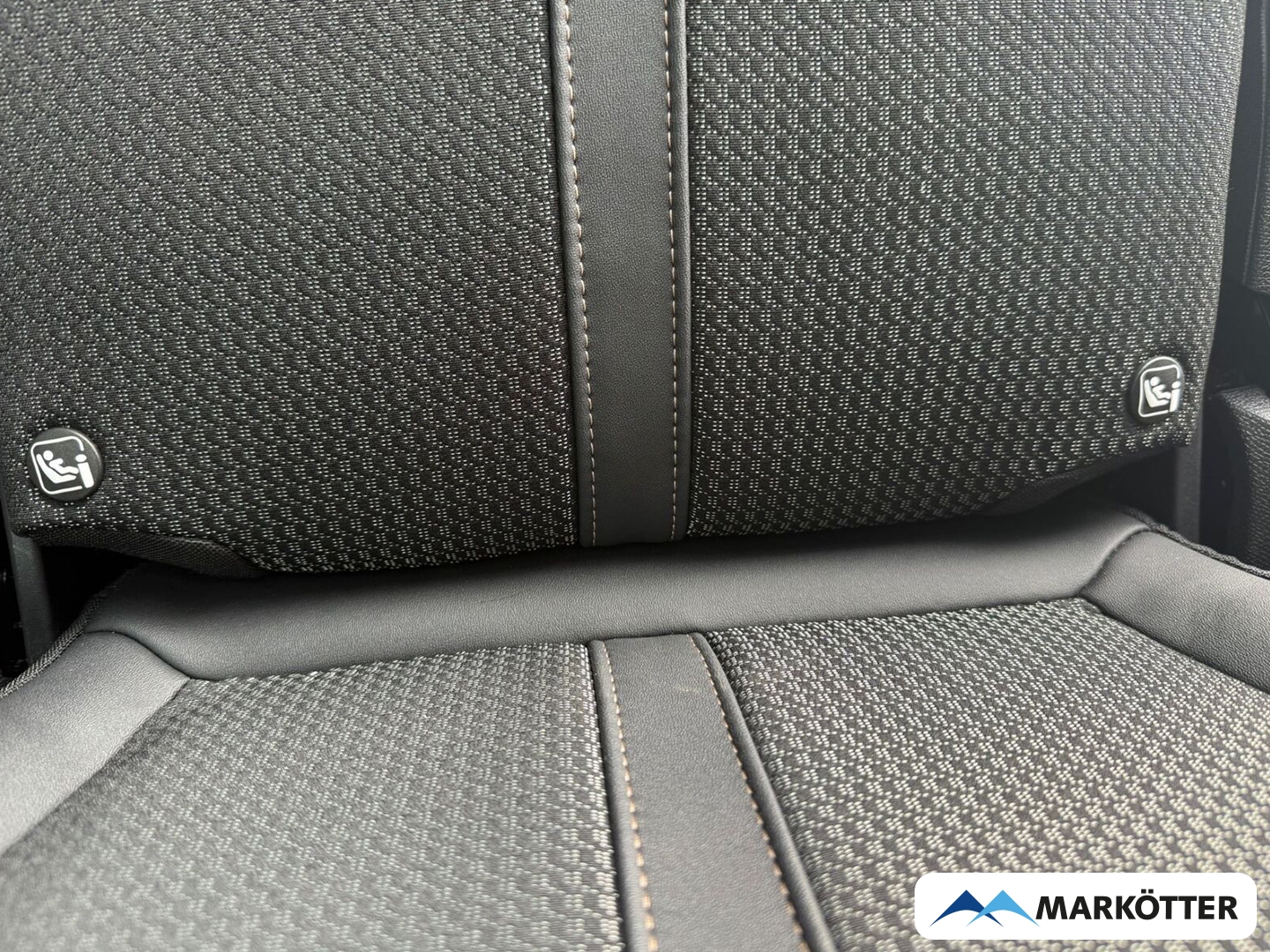 Fahrzeugabbildung Peugeot 5008 GT 7-Sitzer ACC/BLIS/CAM/MASSAGE/SHZ/PANO