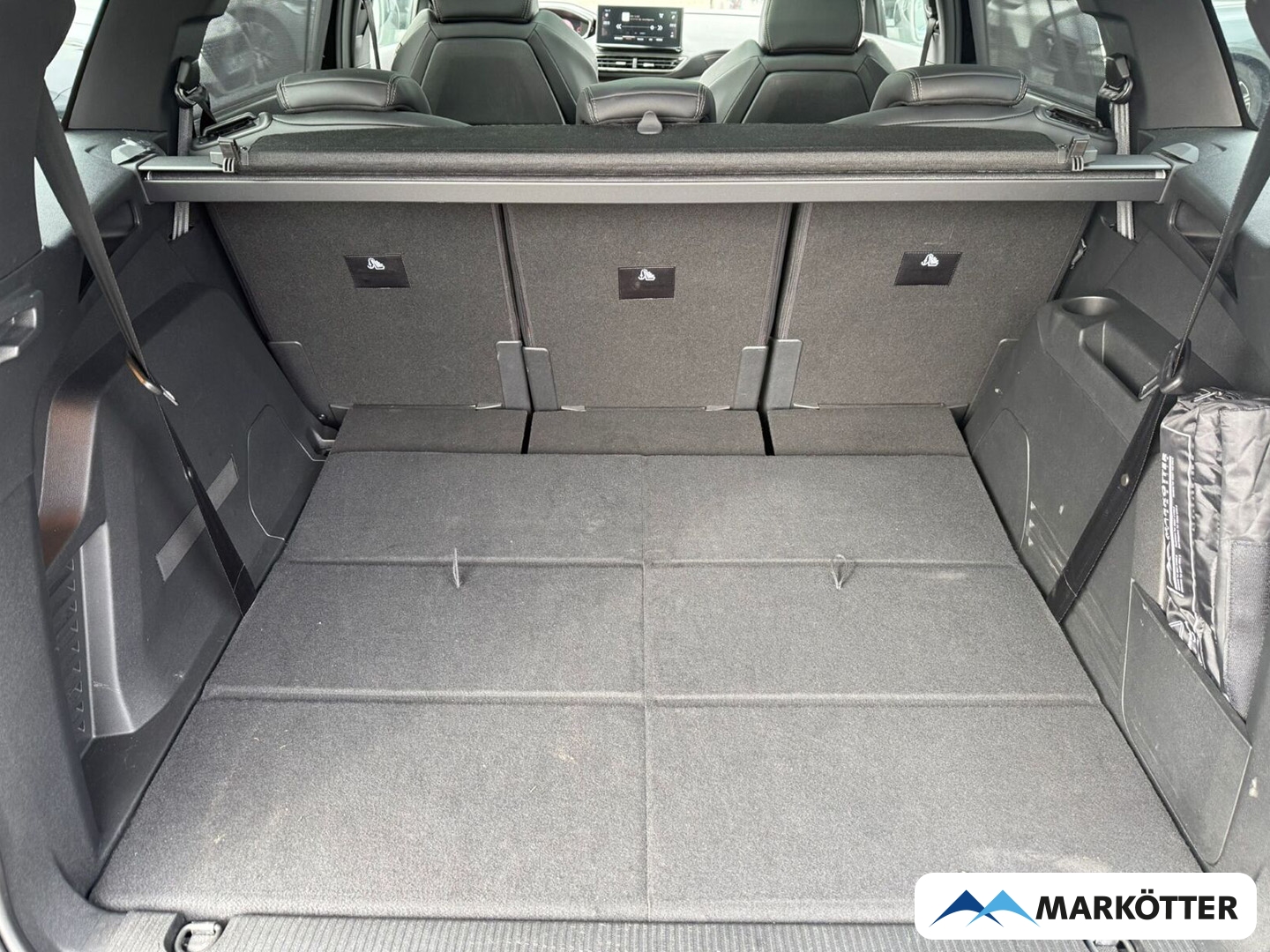Fahrzeugabbildung Peugeot 5008 GT 7-Sitzer ACC/BLIS/CAM/MASSAGE/SHZ/PANO