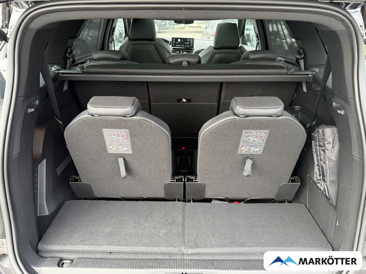 Fahrzeugabbildung Peugeot 5008 GT 7-Sitzer ACC/BLIS/CAM/MASSAGE/SHZ/PANO