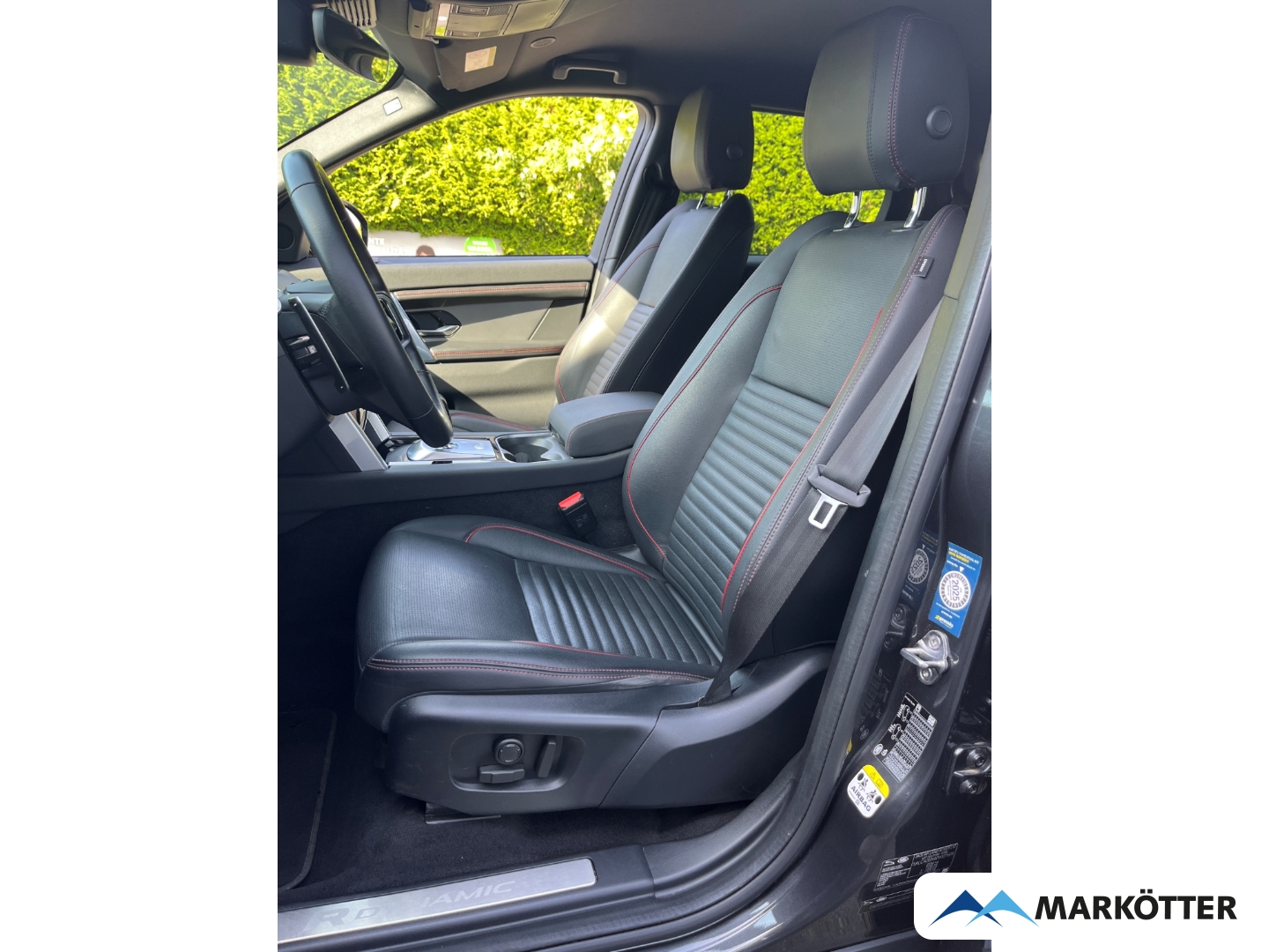 Fahrzeugabbildung Land Rover Discovery Sport D200 SE R-Dynamic/Black-Pkt/AHK