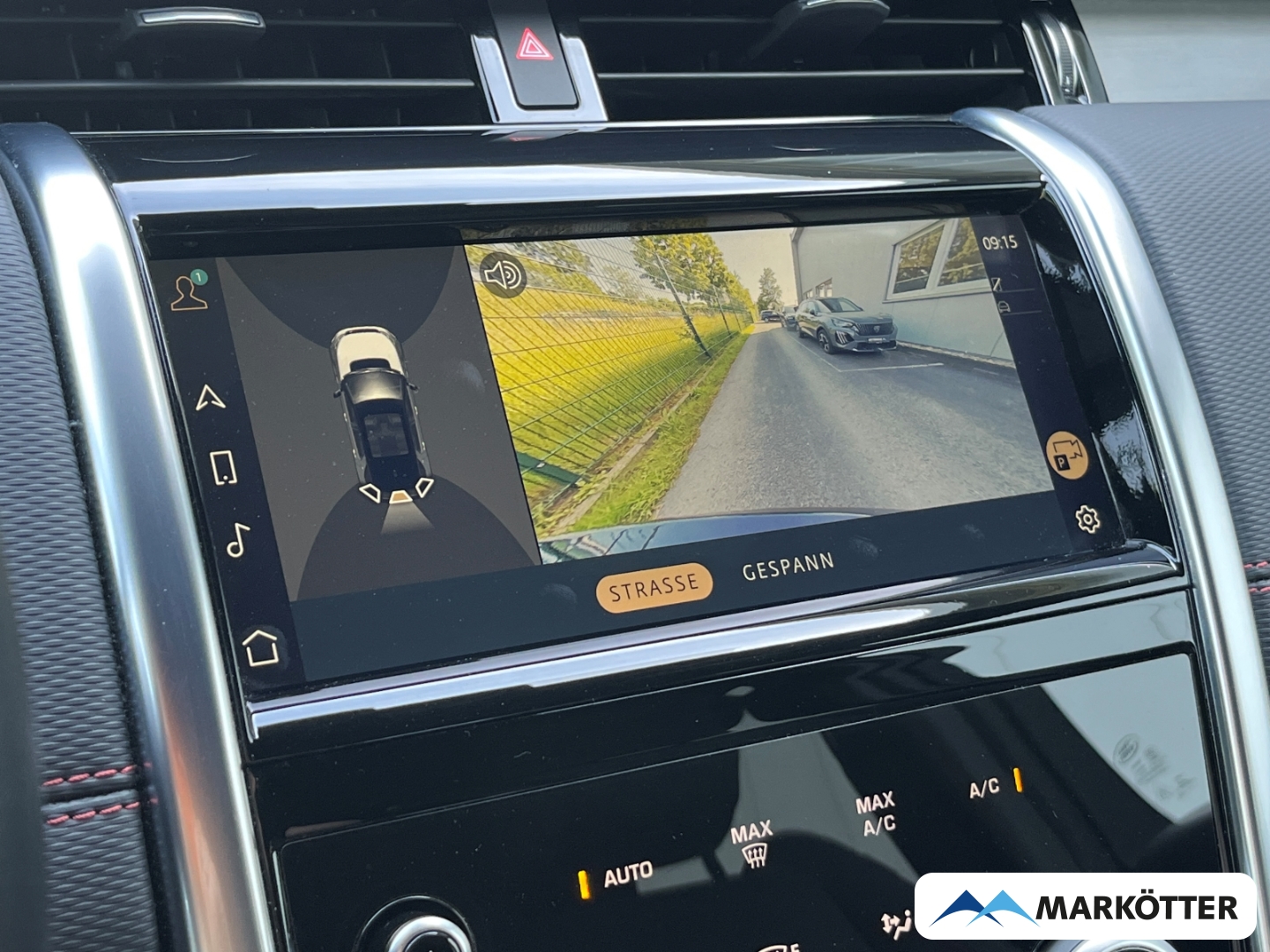 Fahrzeugabbildung Land Rover Discovery Sport D200 SE R-Dynamic/Black-Pkt/AHK